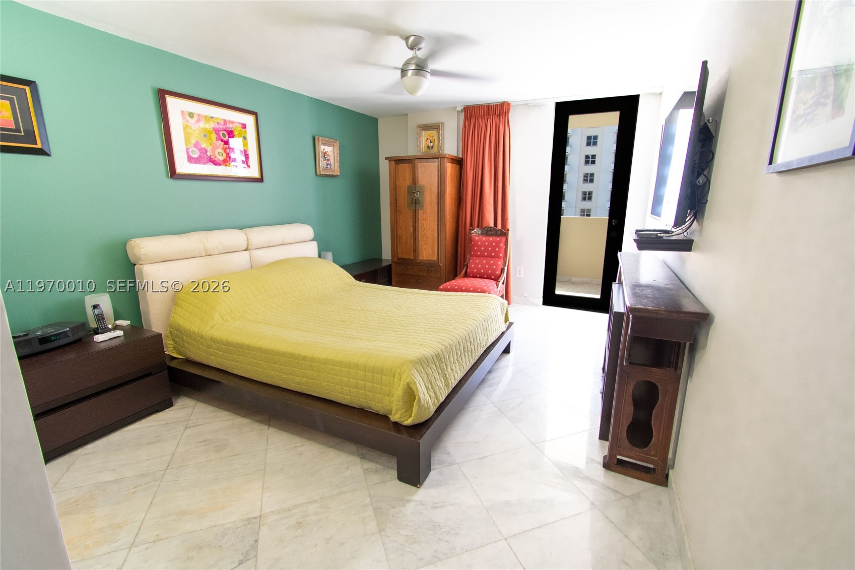 THE GEORGIAN PH-1010 - Residential