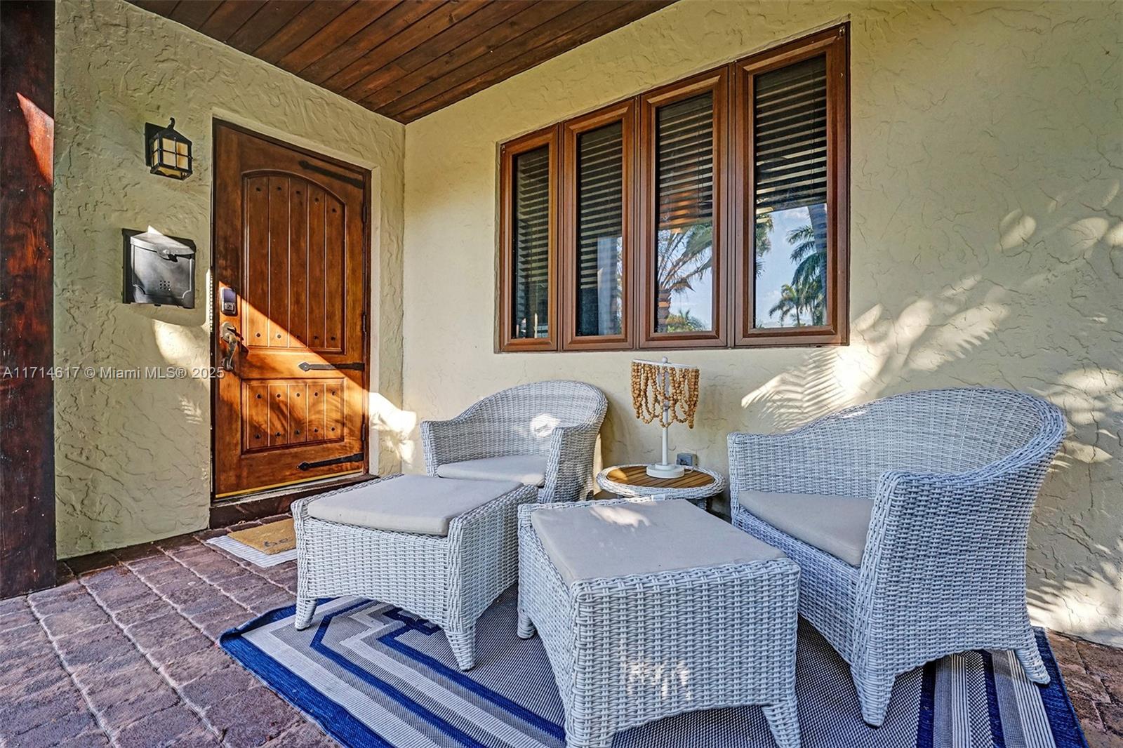 HOLLYWOOD LAKES SECTION - Residential