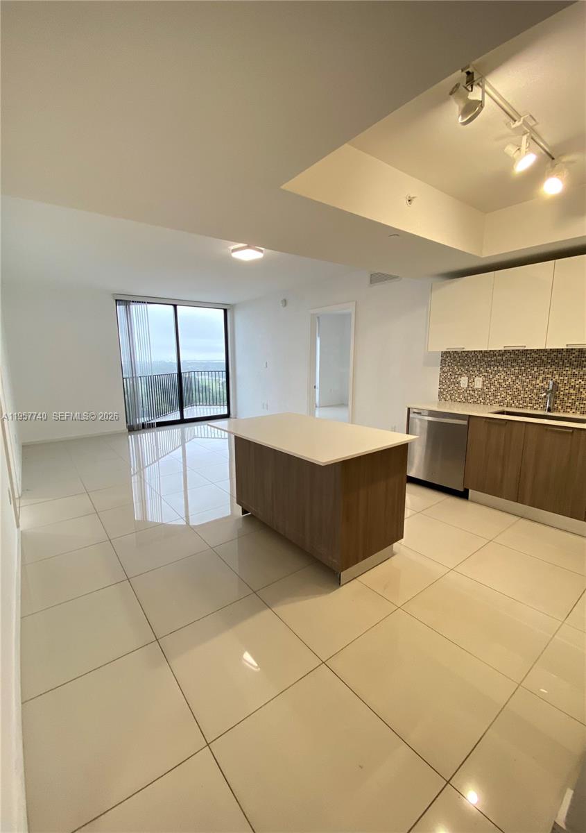 5252 PASEO CONDO - Residential