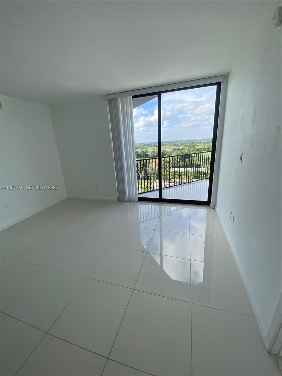 5252 PASEO CONDO - Residential