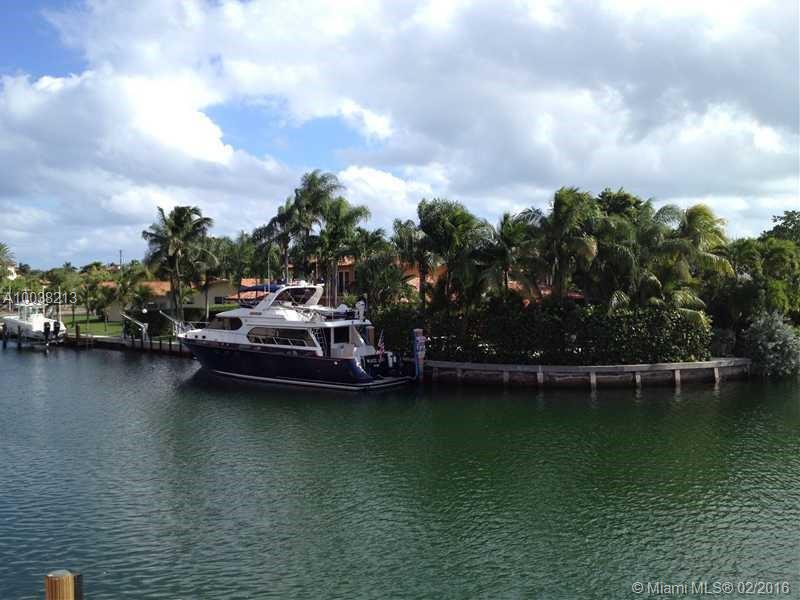 27 28 52 42 KEYSTONE ISLA - Residential