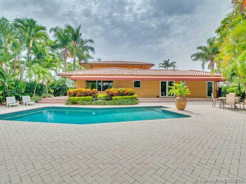 27 28 52 42 KEYSTONE ISLA - Residential