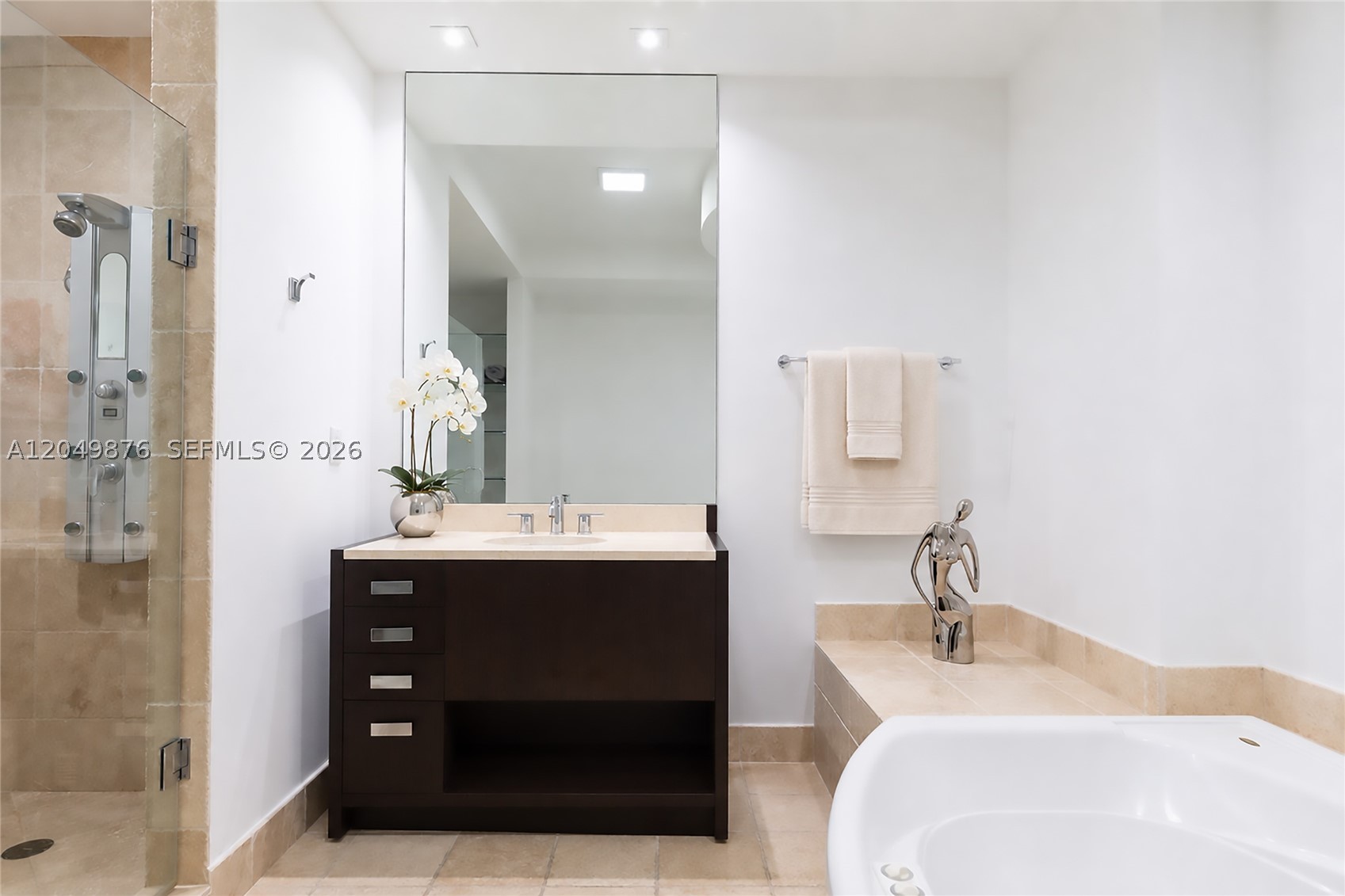 TRUMP ROYALE CONDO - Residential