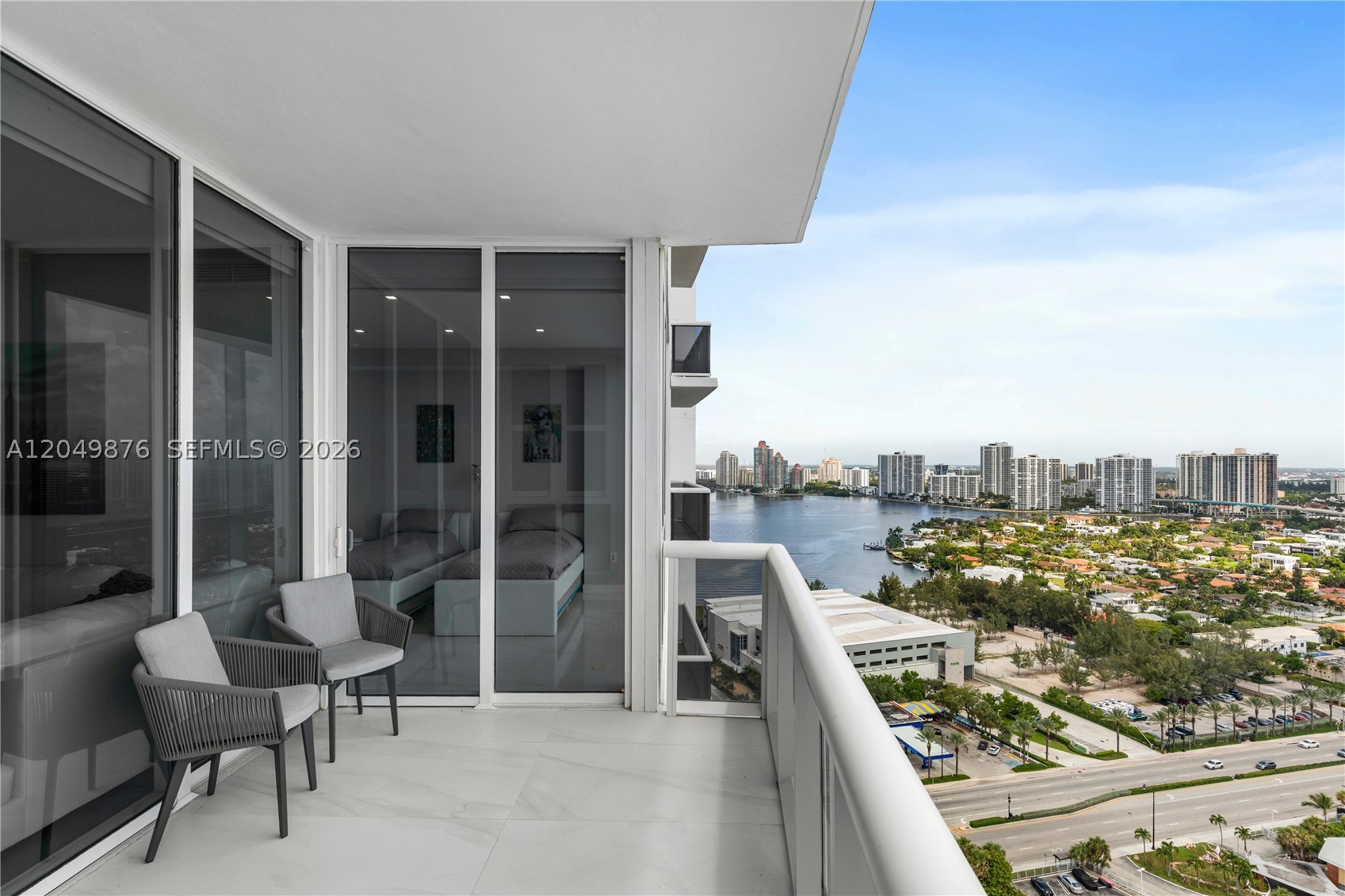 TRUMP ROYALE CONDO - Residential