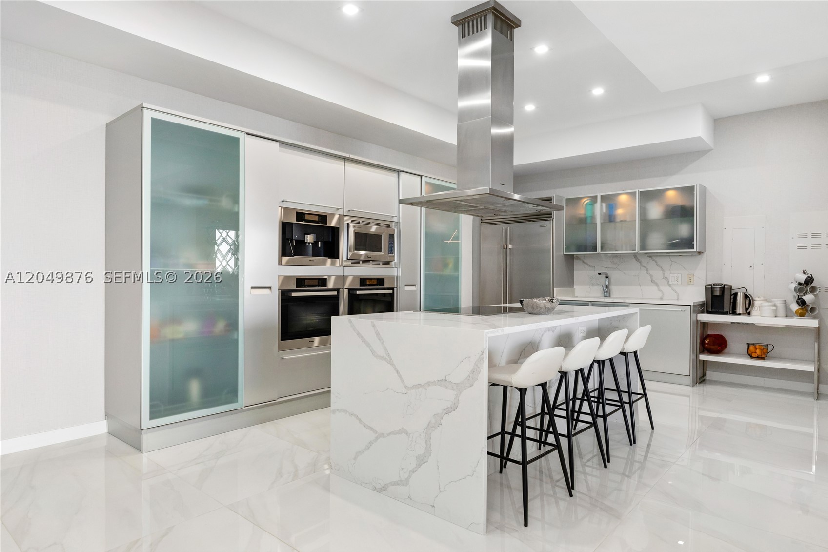 TRUMP ROYALE CONDO - Residential