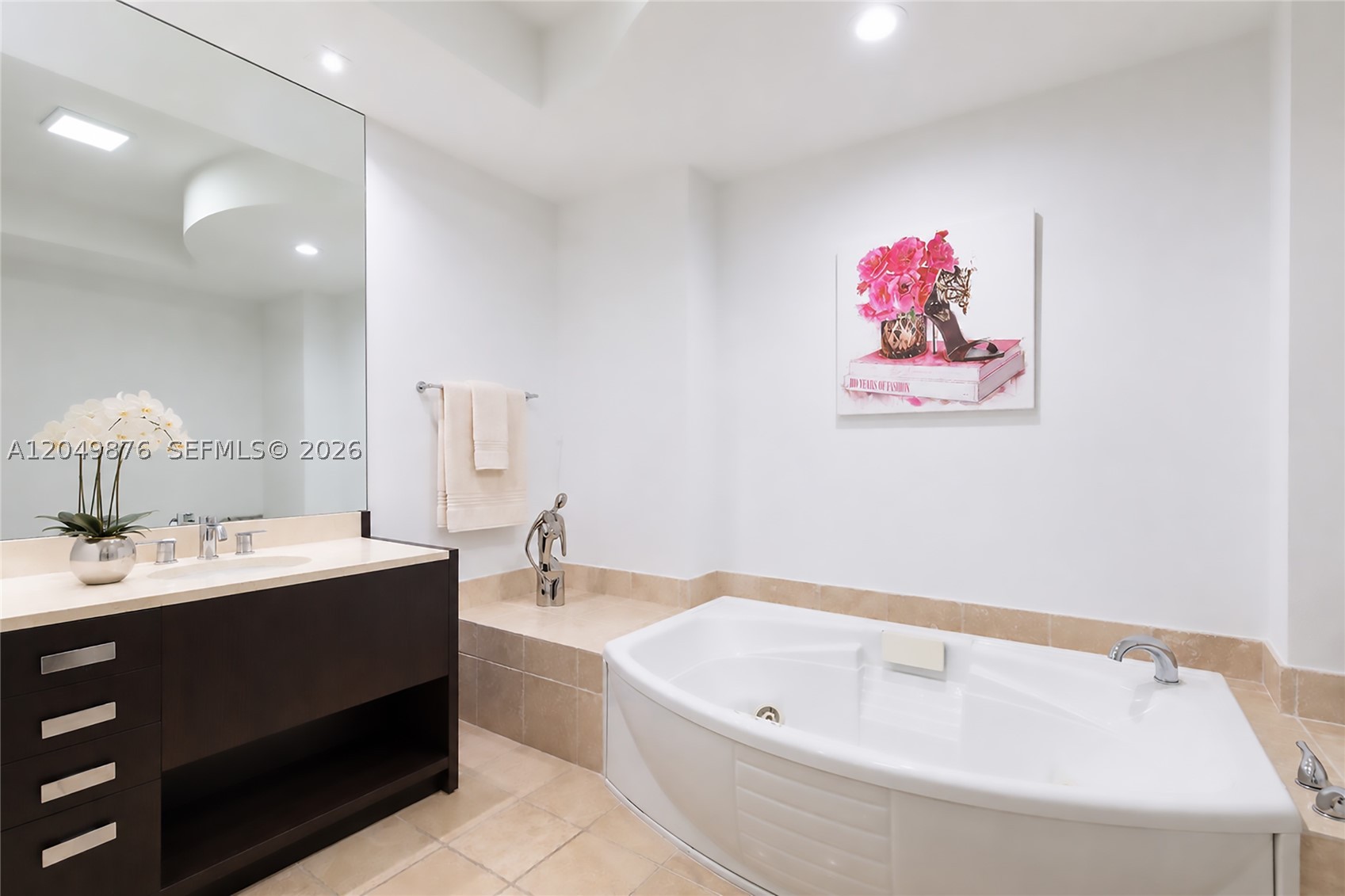 TRUMP ROYALE CONDO - Residential