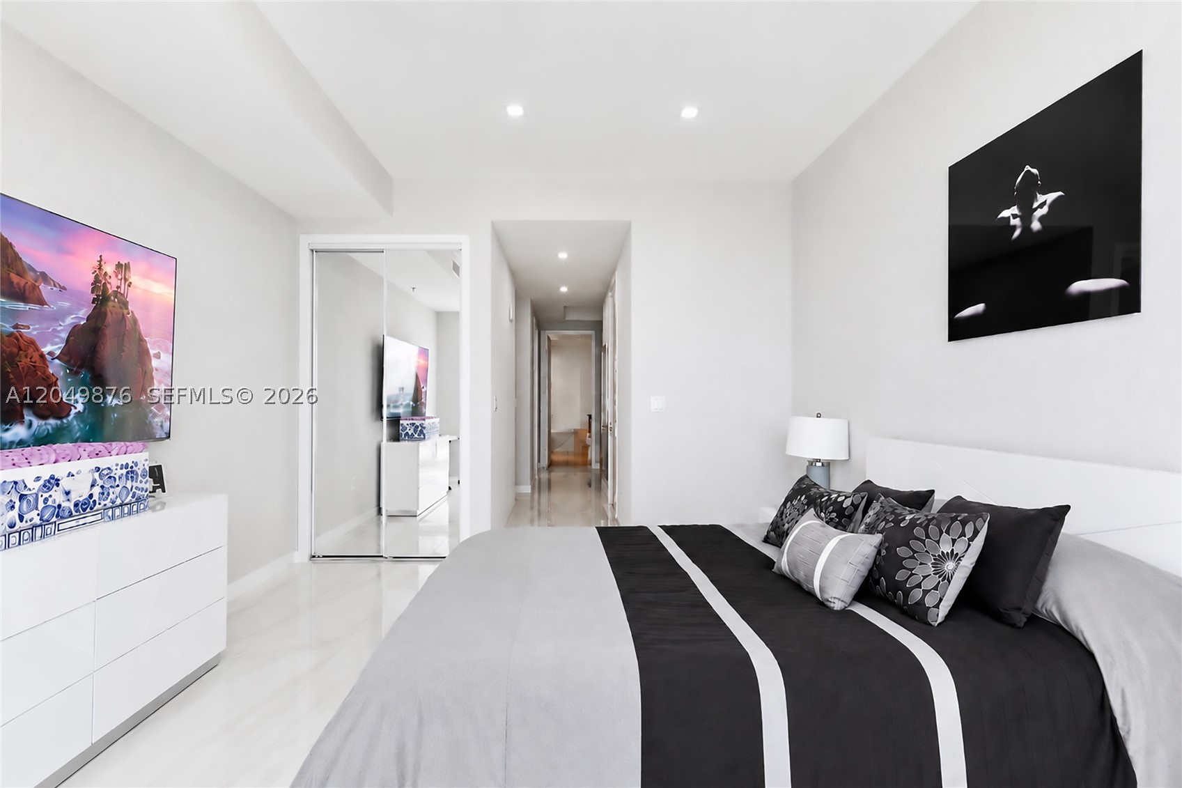 TRUMP ROYALE CONDO - Residential