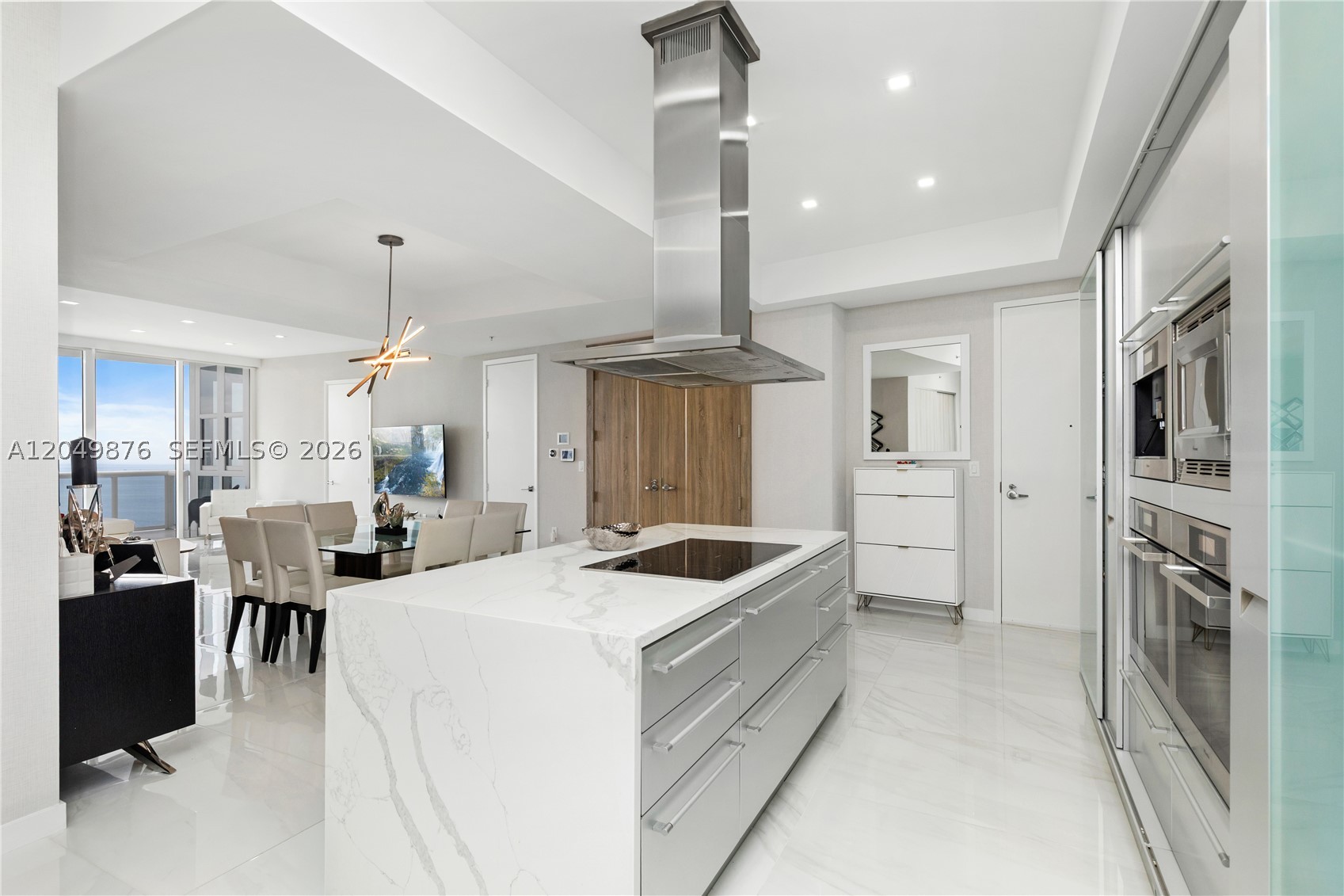 TRUMP ROYALE CONDO - Residential