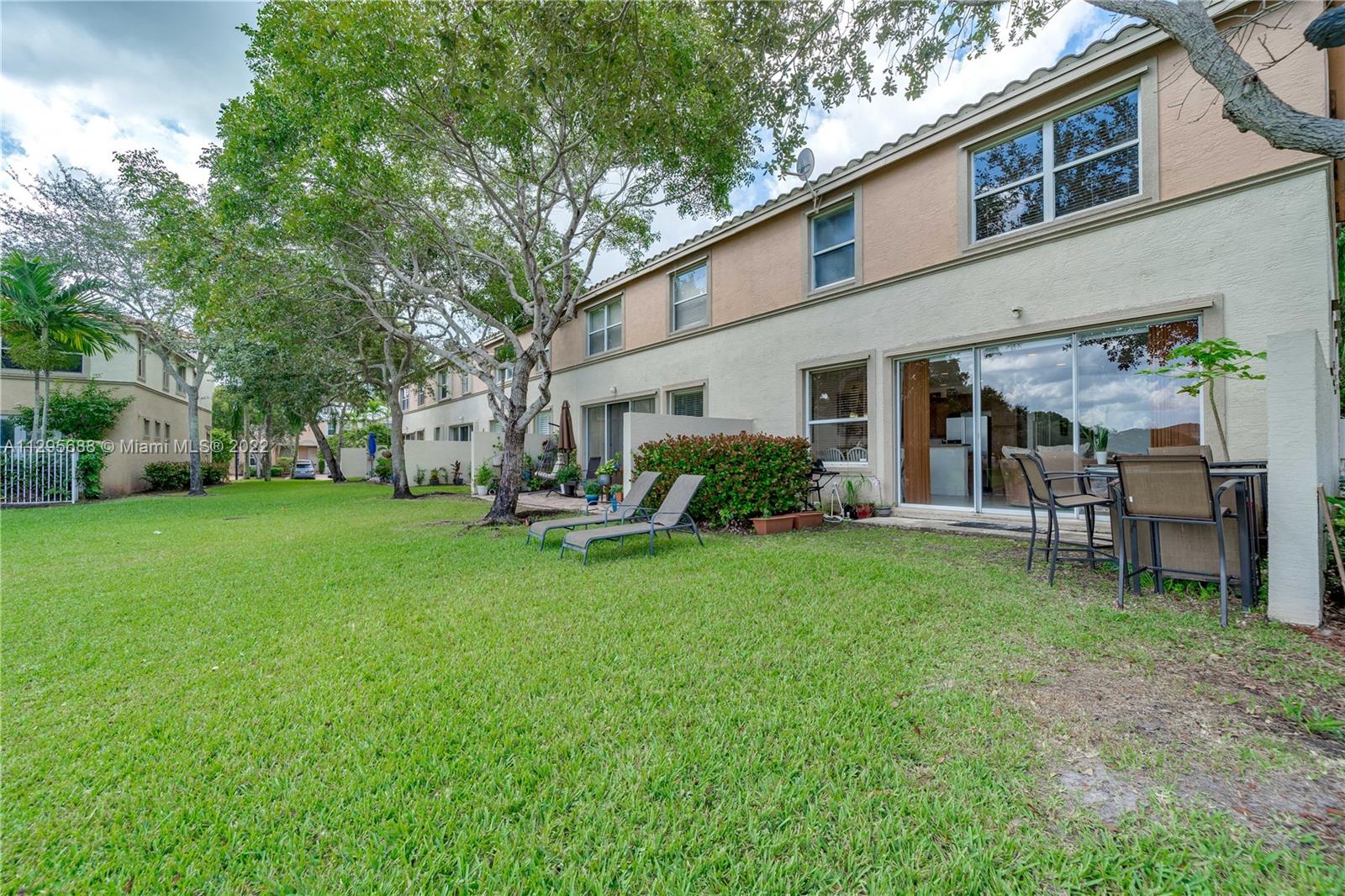 RIVIERA ISLES IV - Residential
