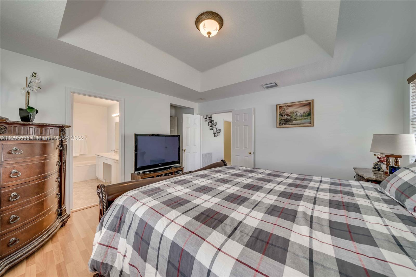 RIVIERA ISLES IV - Residential