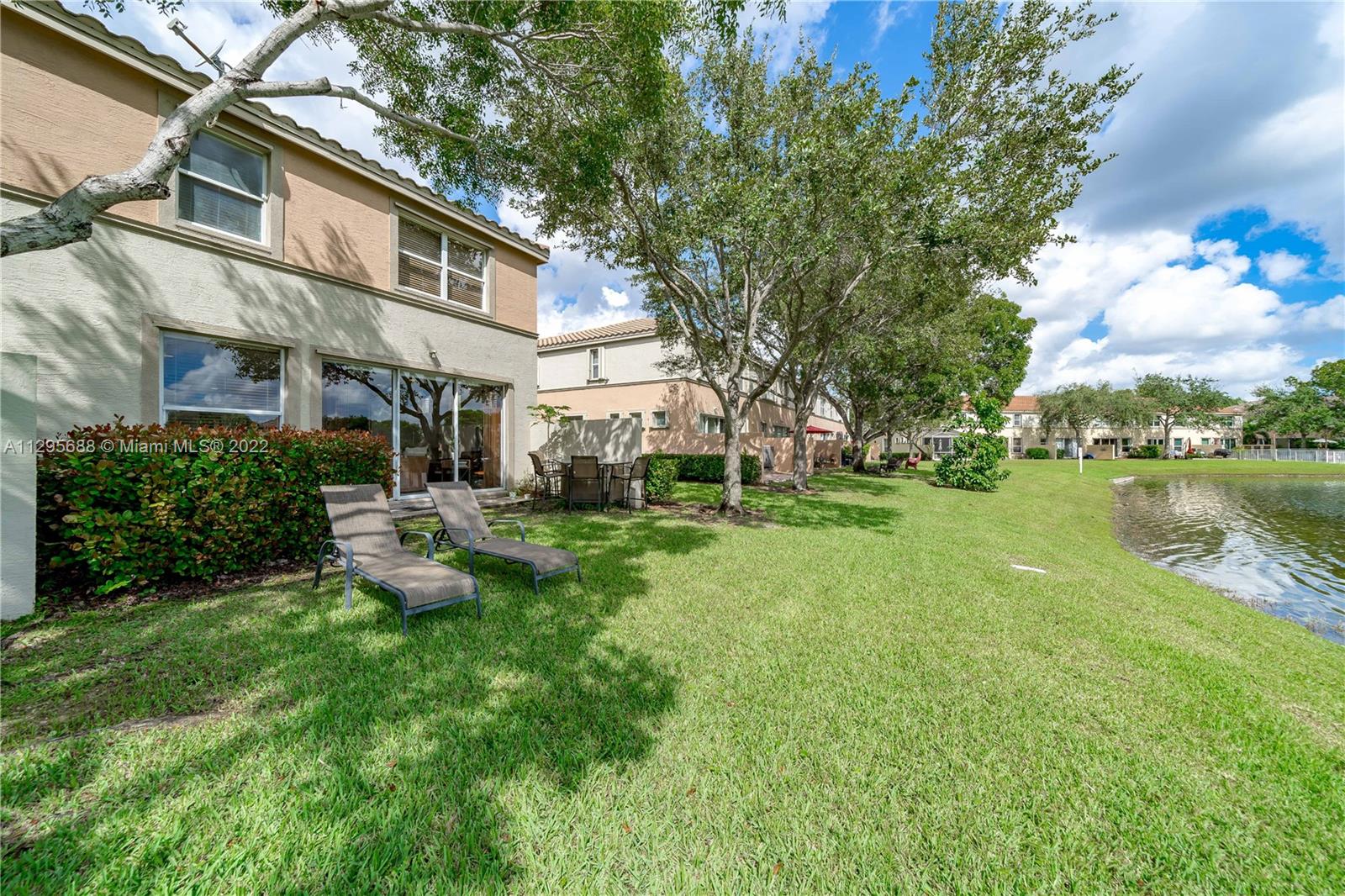 RIVIERA ISLES IV - Residential