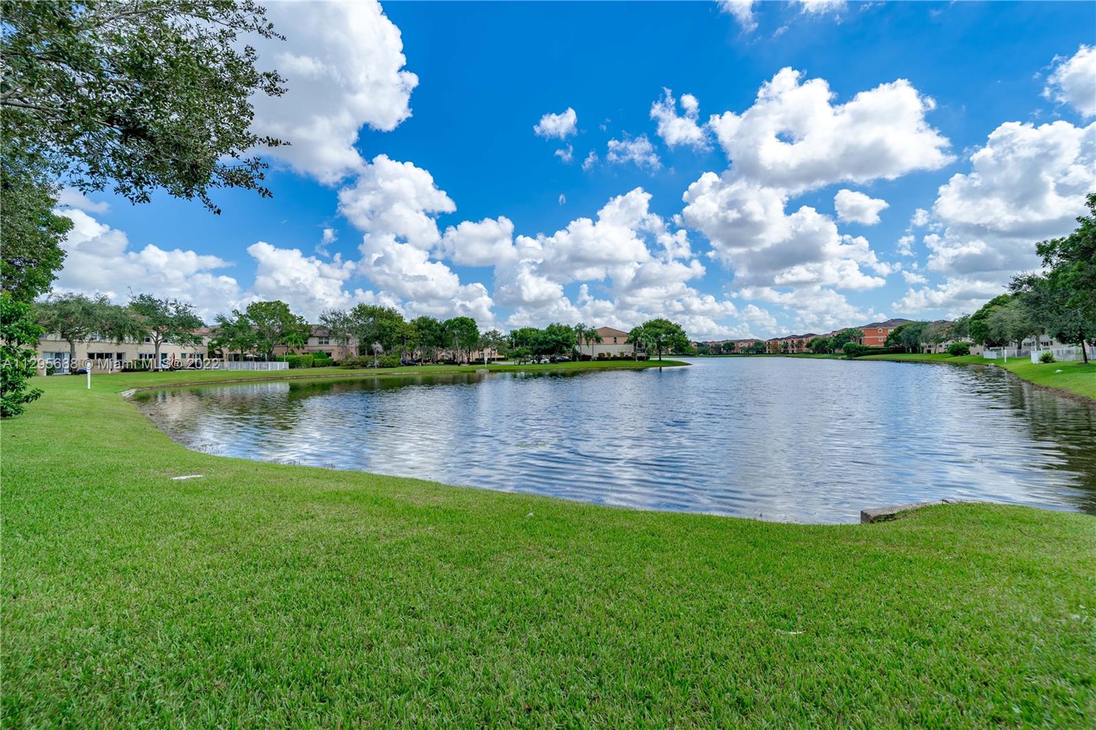 RIVIERA ISLES IV - Residential
