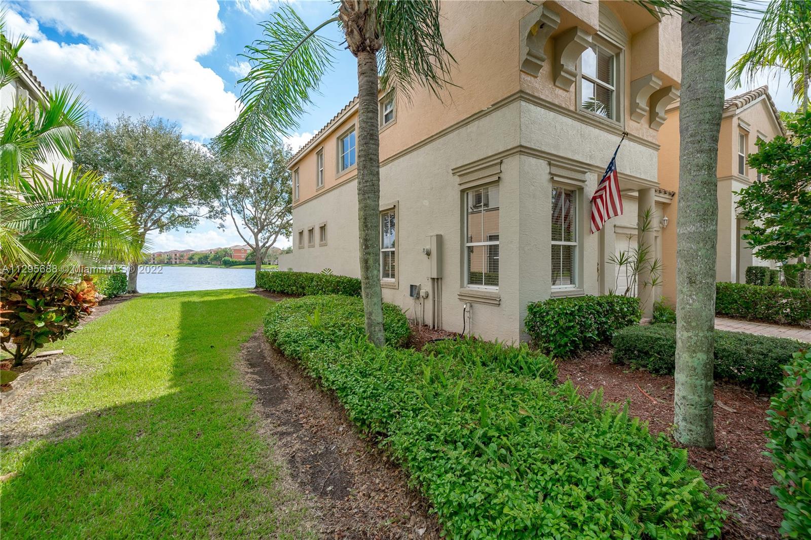 RIVIERA ISLES IV - Residential