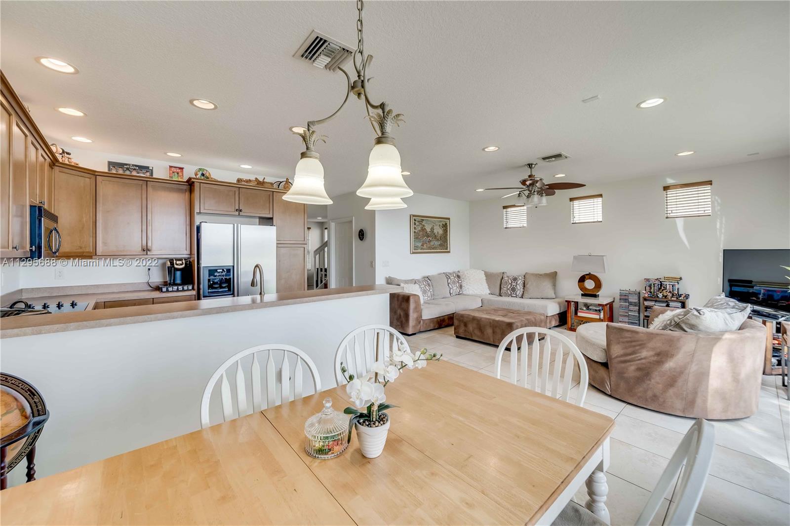 RIVIERA ISLES IV - Residential