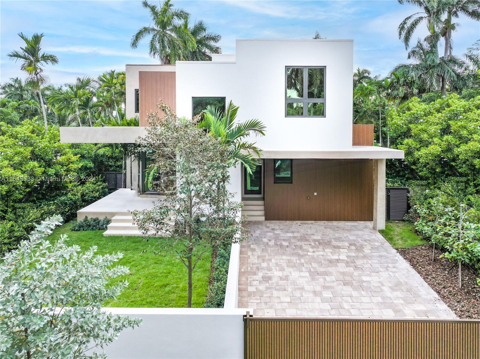 SAN MARINO ISLAND - Residential