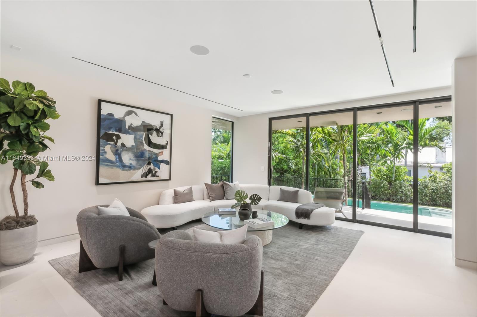 SAN MARINO ISLAND - Residential