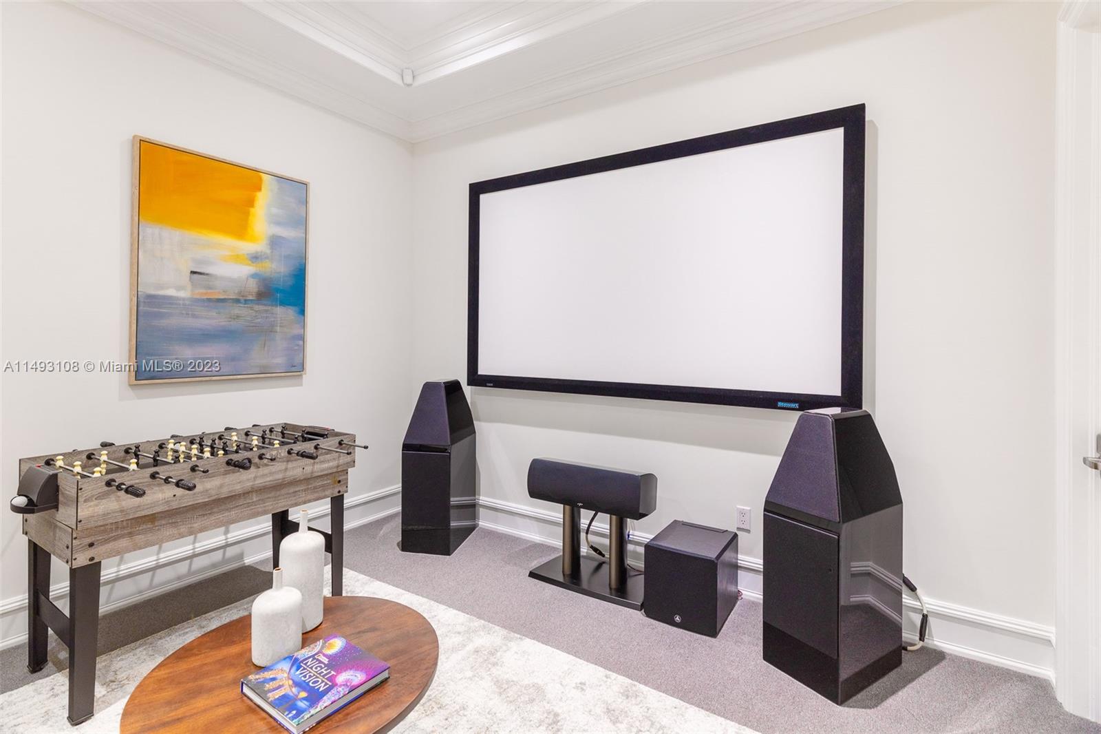 UNIVERSITY PLACE - Residential