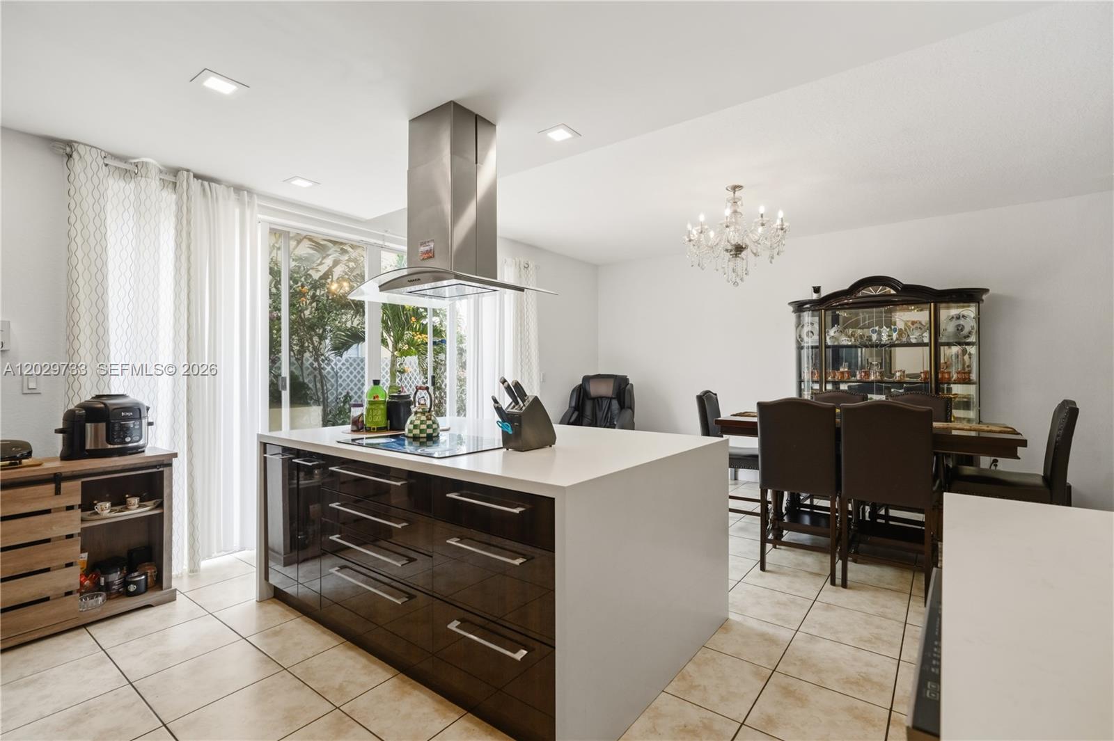 ISLANDS AT DORAL TOWNHOME - Residential