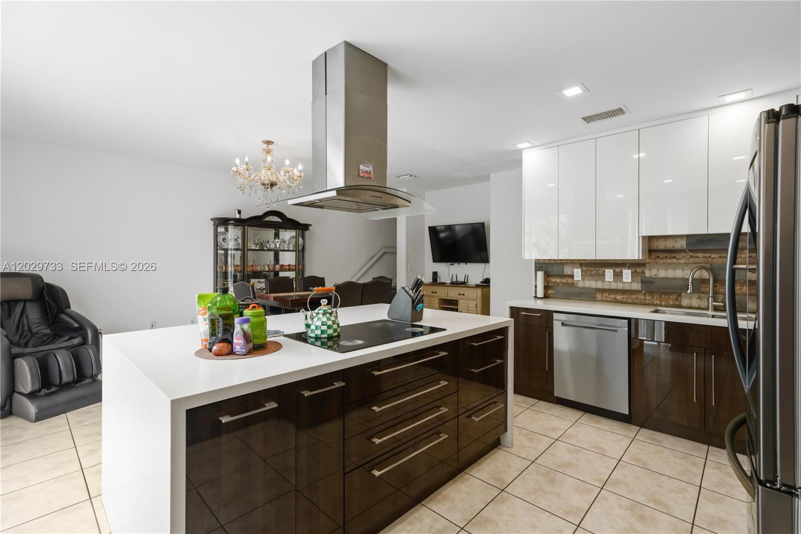 ISLANDS AT DORAL TOWNHOME - Residential