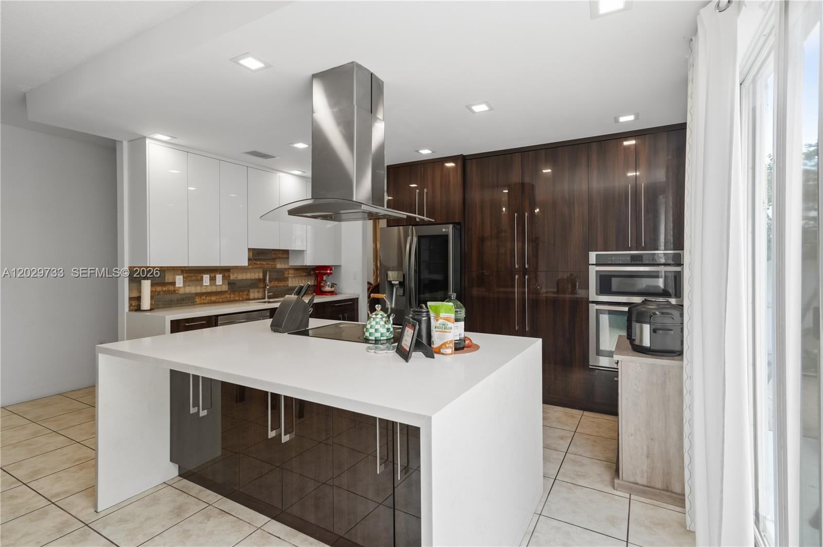 ISLANDS AT DORAL TOWNHOME - Residential
