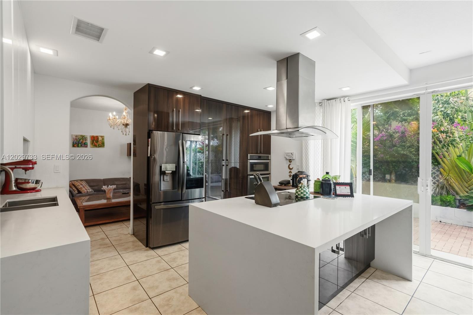 ISLANDS AT DORAL TOWNHOME - Residential