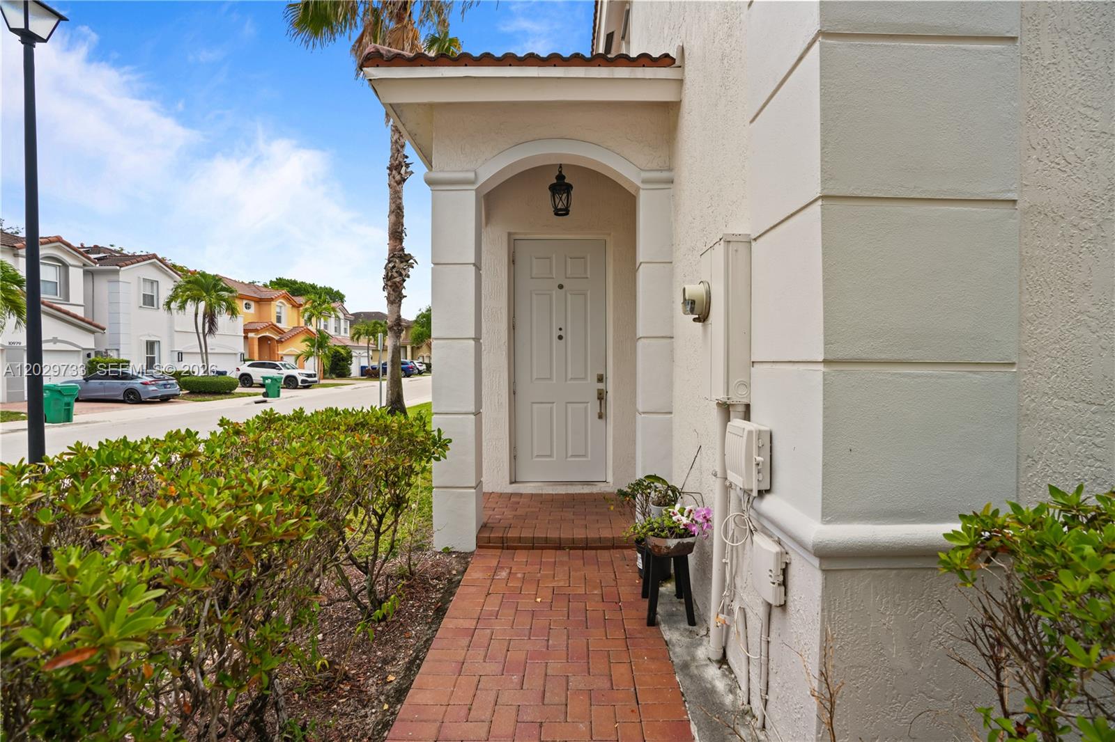 ISLANDS AT DORAL TOWNHOME - Residential