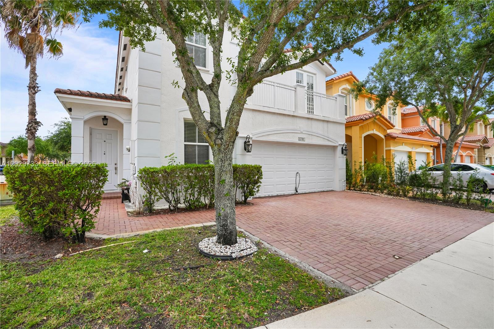 ISLANDS AT DORAL TOWNHOME - Residential
