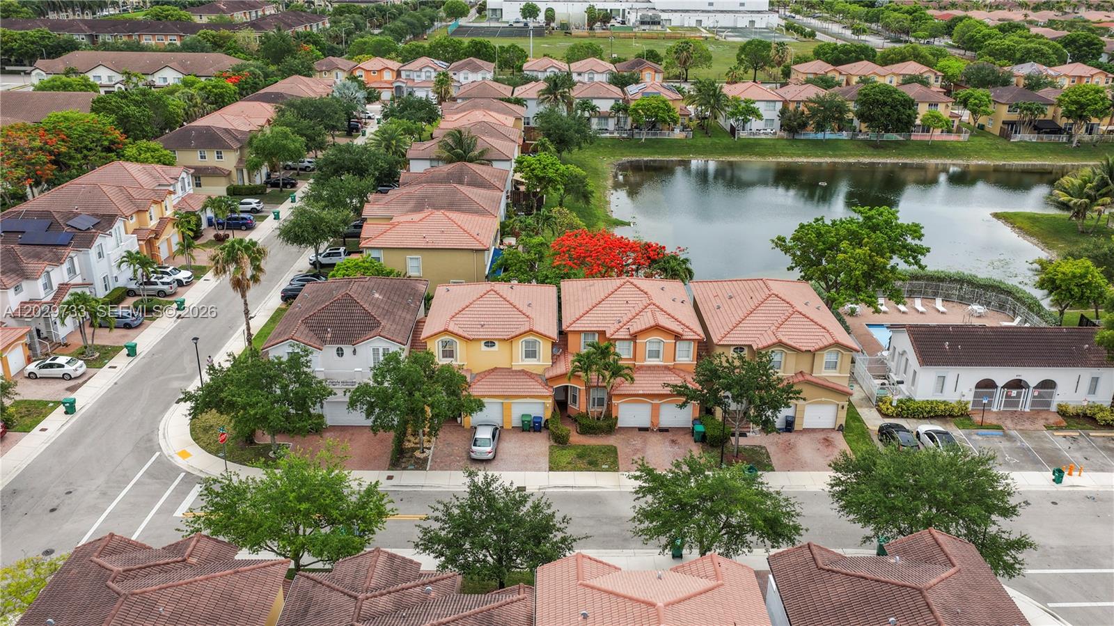 ISLANDS AT DORAL TOWNHOME - Residential