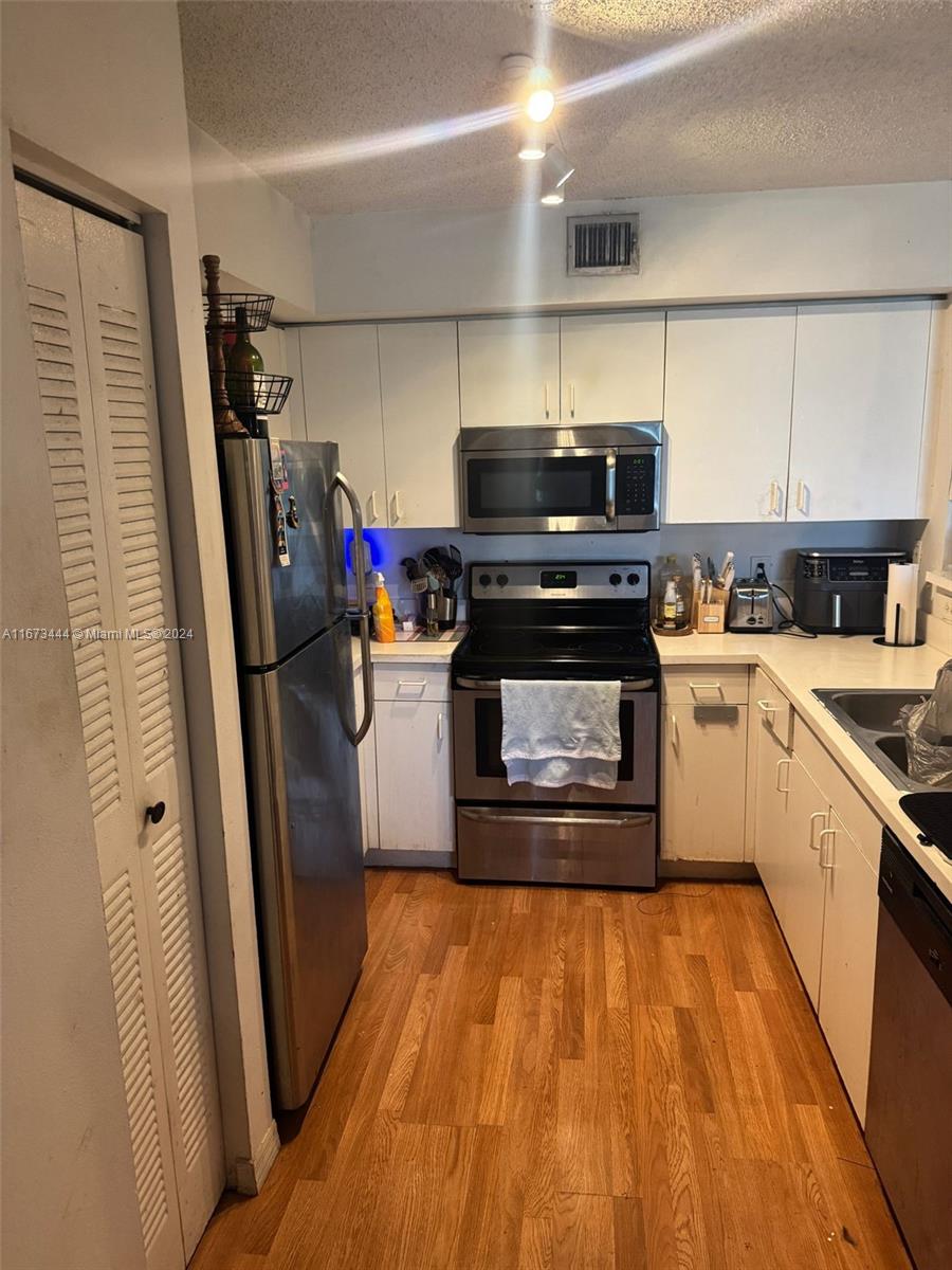 ENCLAVE AT DORAL CONDO NO - Residential