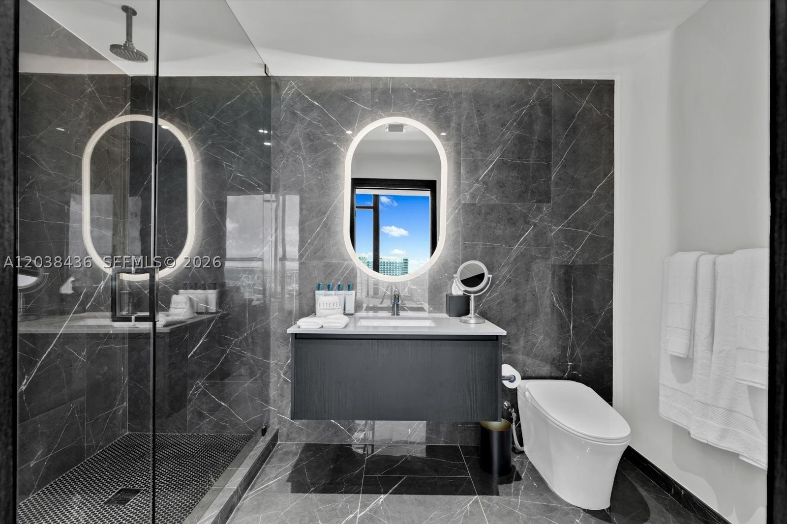 E11even Club Hotel & Resid - Residential