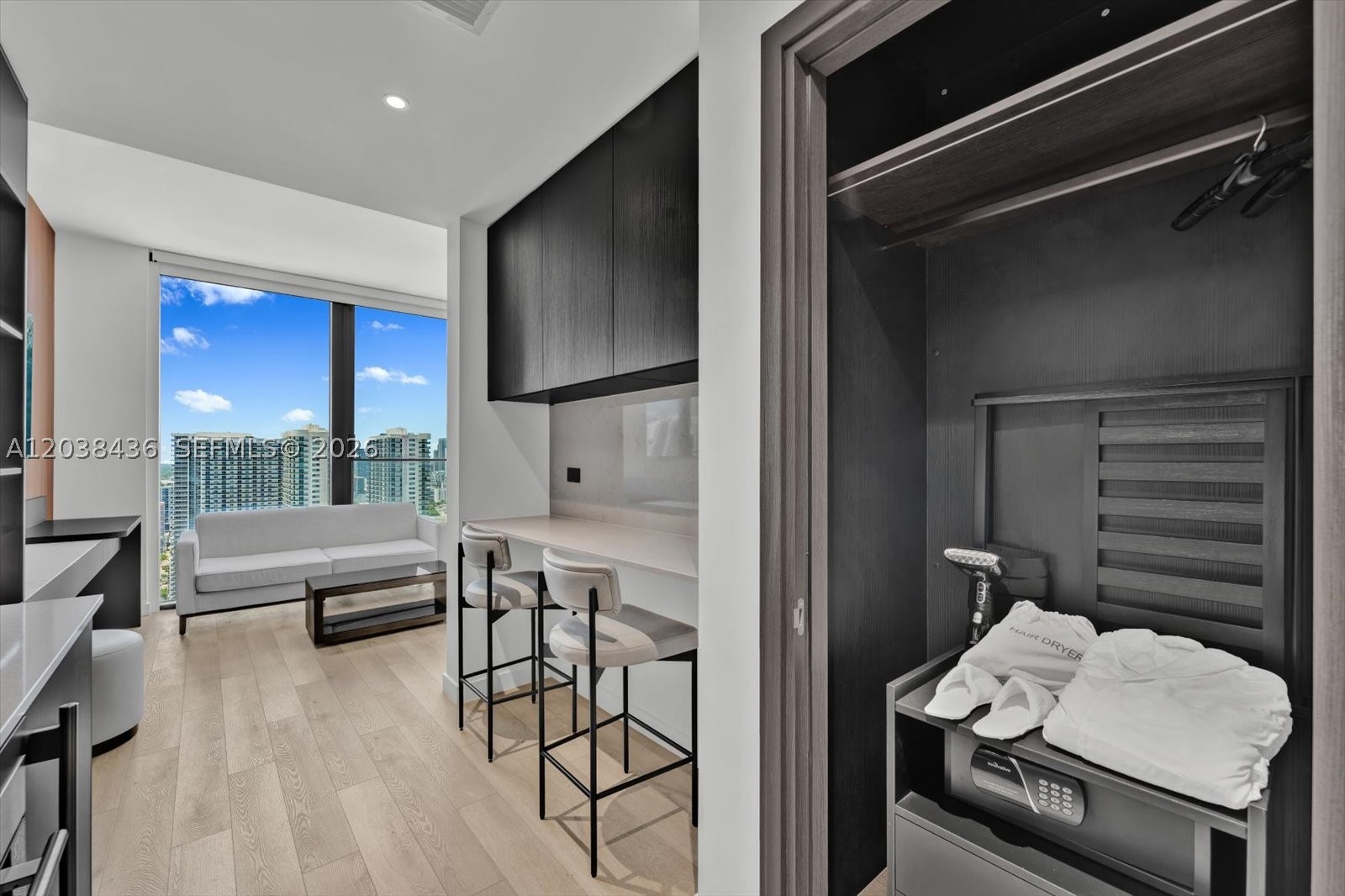 E11even Club Hotel & Resid - Residential