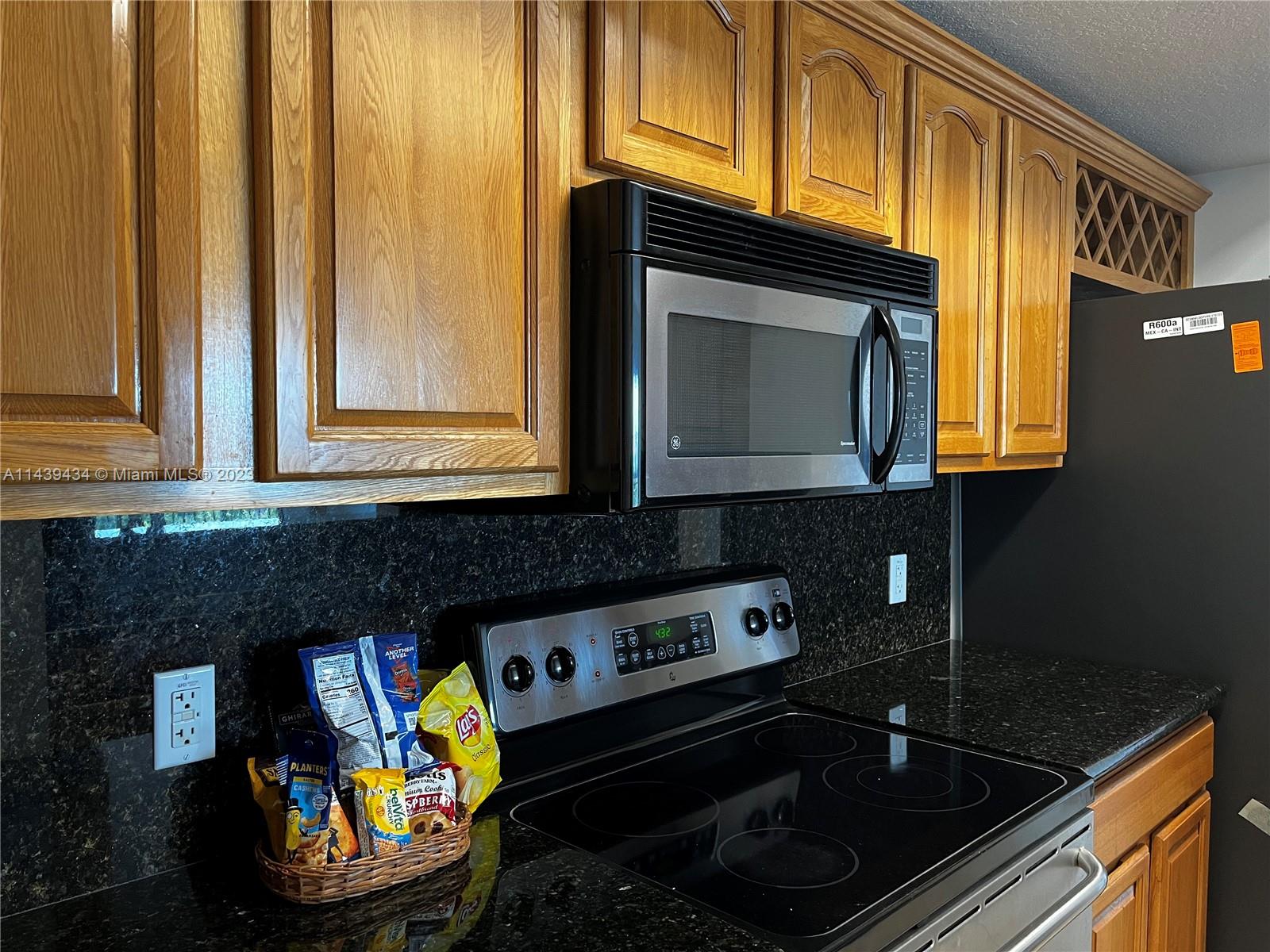 KEYSTONE PARK CONDO - Residential Lease