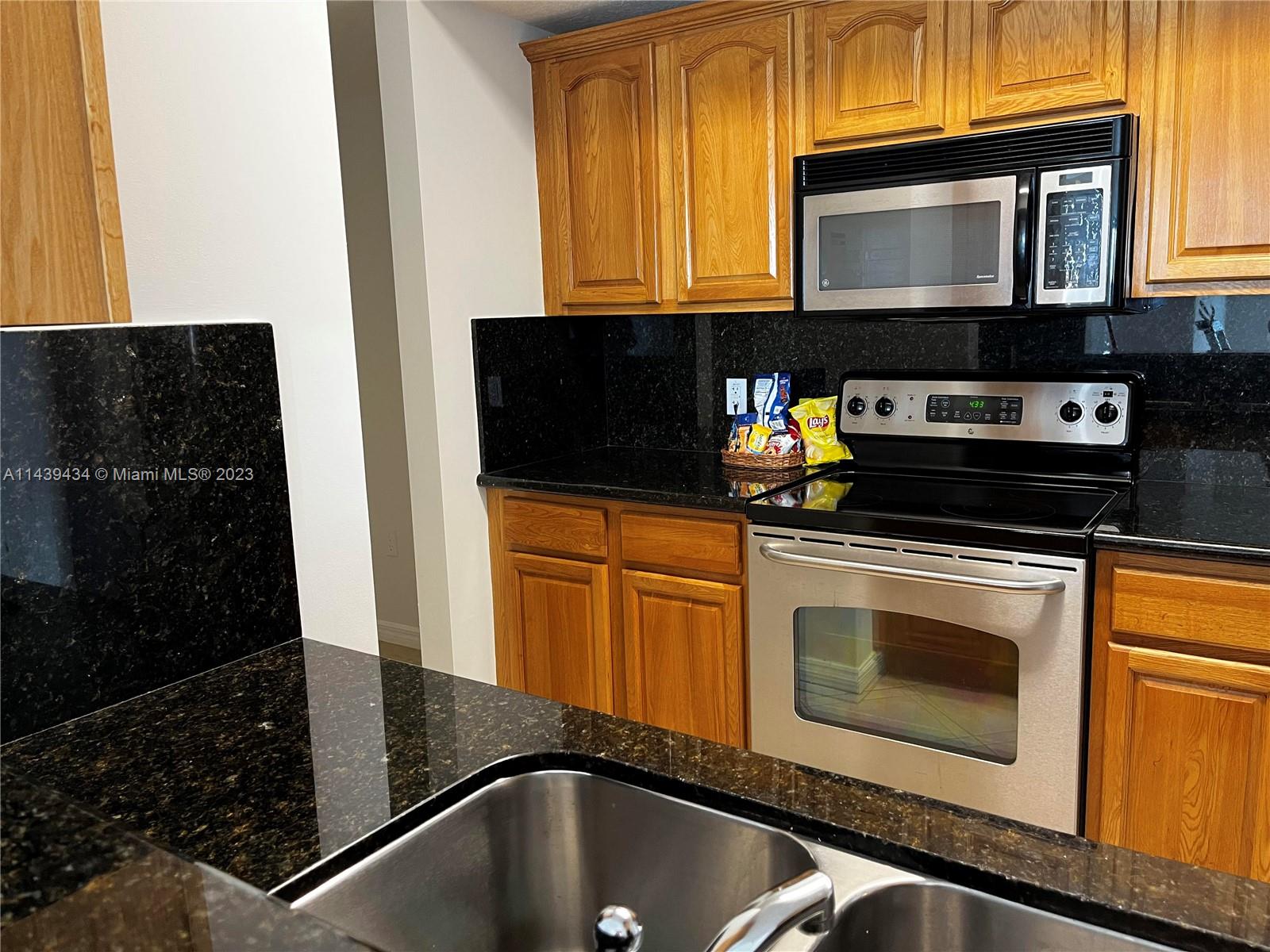 KEYSTONE PARK CONDO - Residential Lease