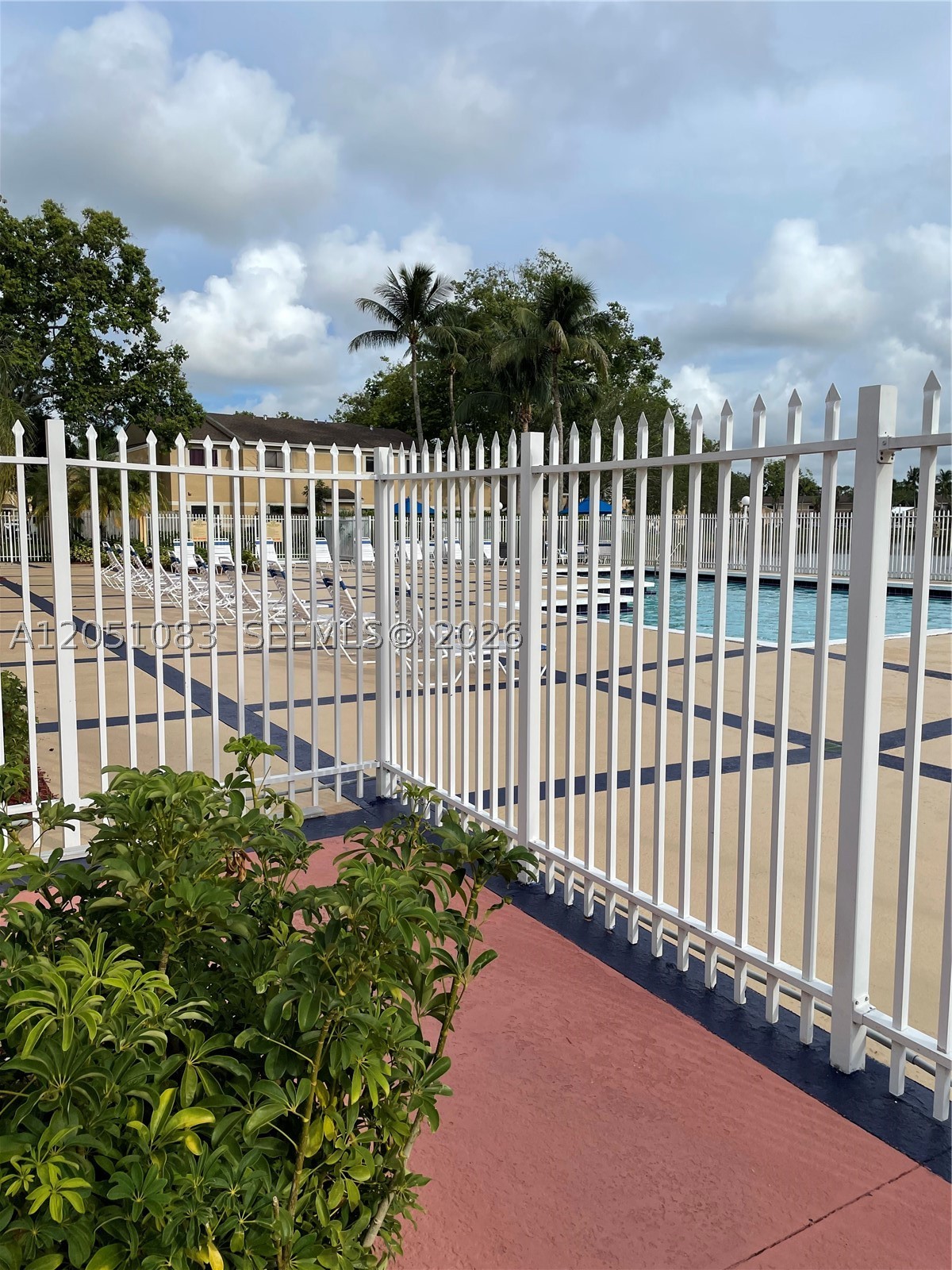 PALMS OF PEMBROKE CONDO - Residential Lease