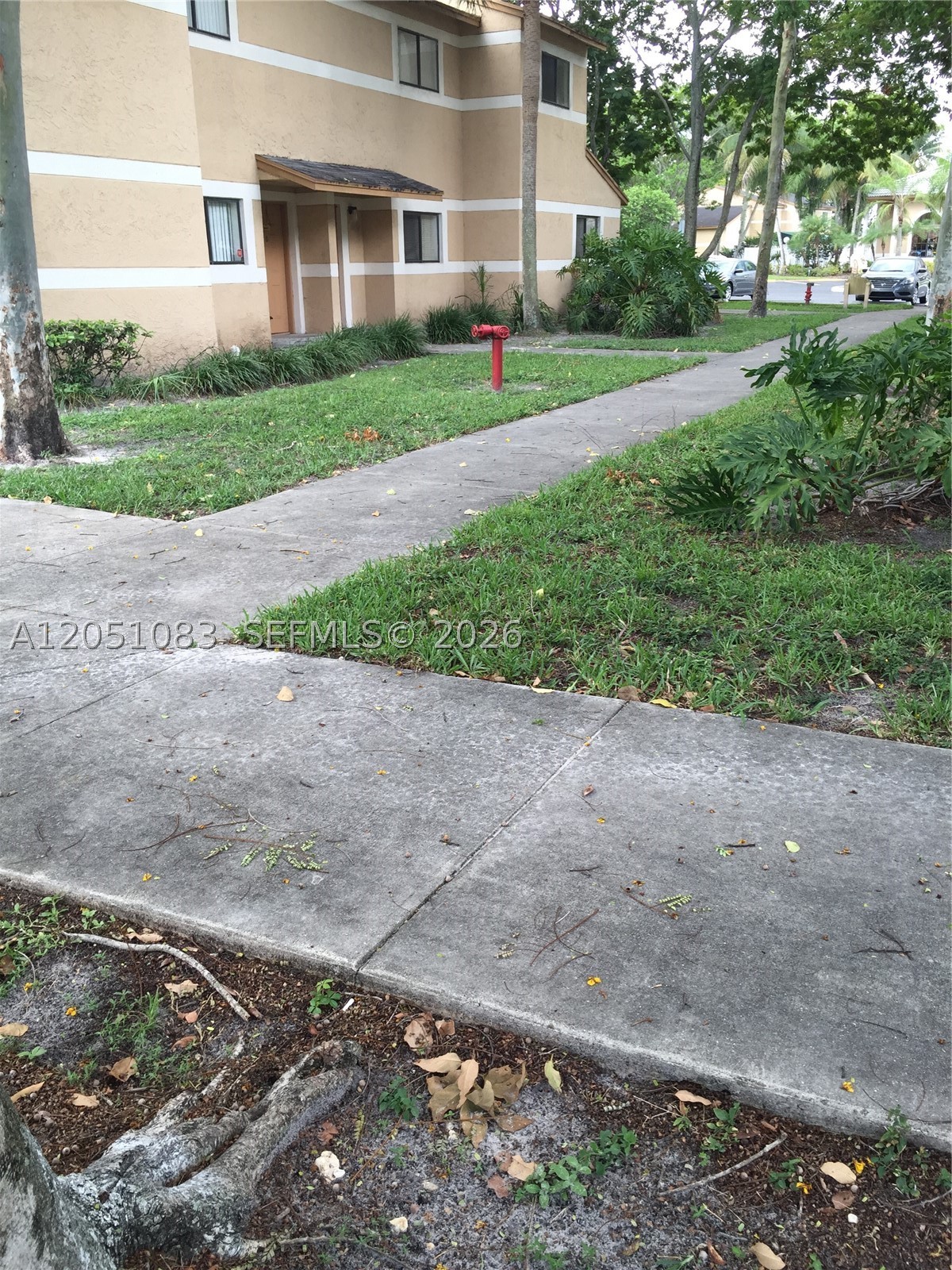 PALMS OF PEMBROKE CONDO - Residential Lease