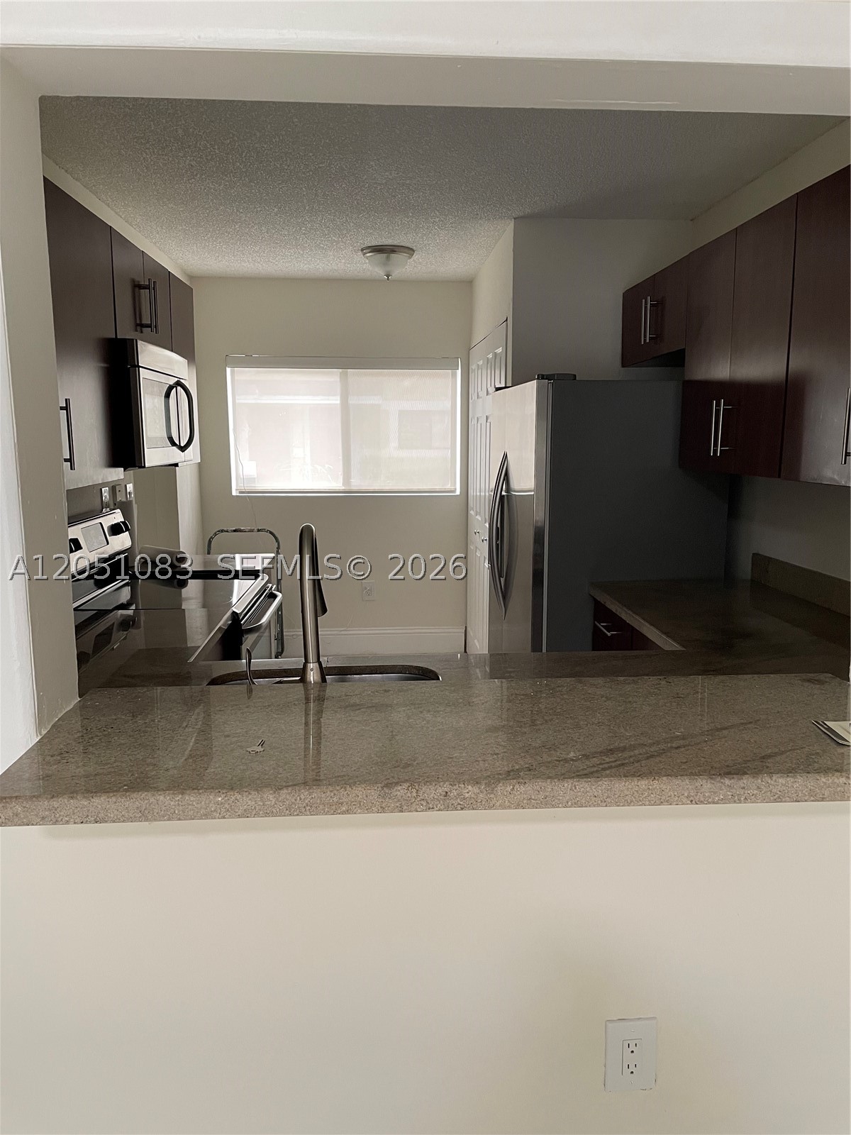 PALMS OF PEMBROKE CONDO - Residential Lease