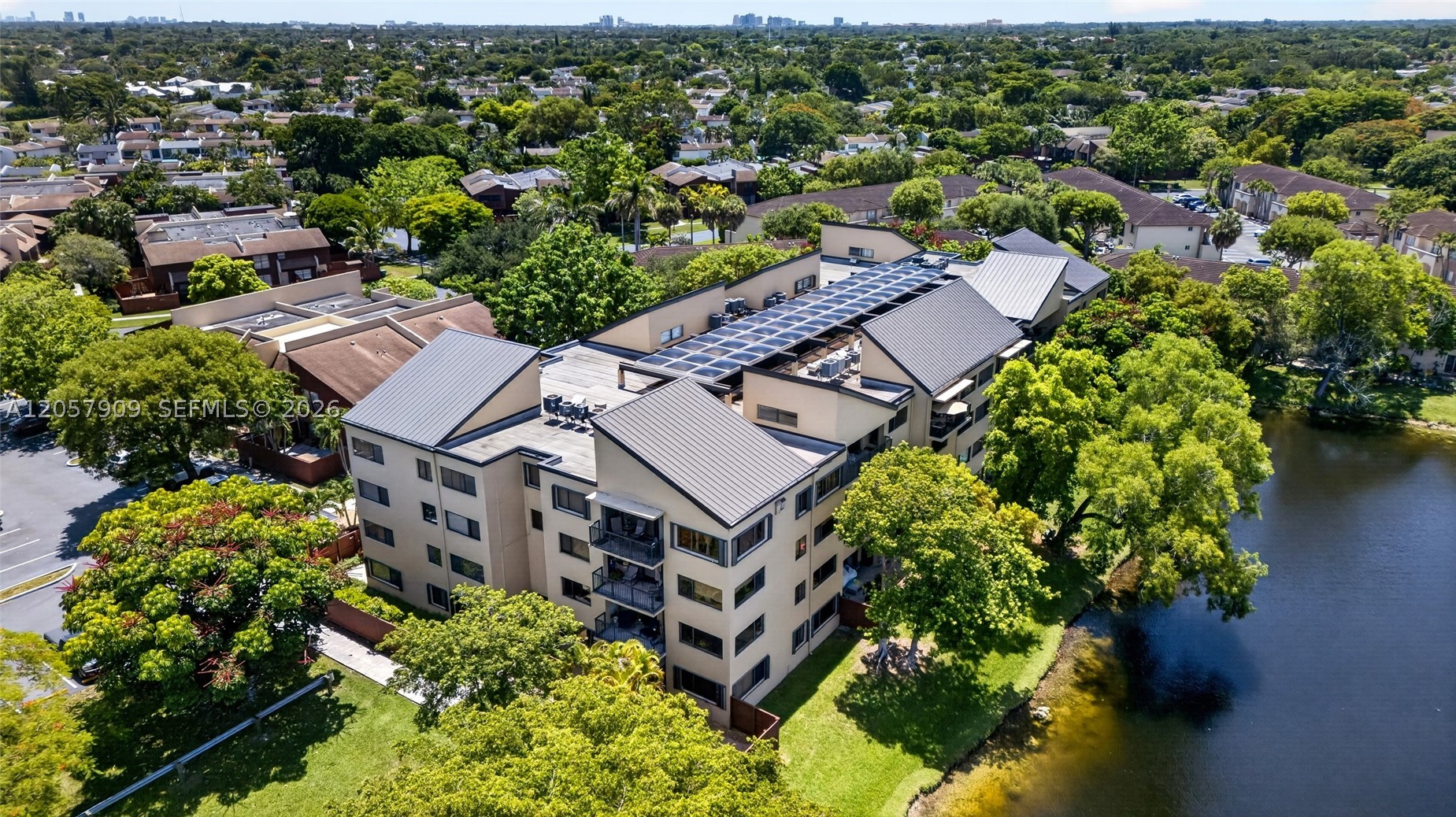 SEC 48 ATRIUMS AT SNAPPER - Residential