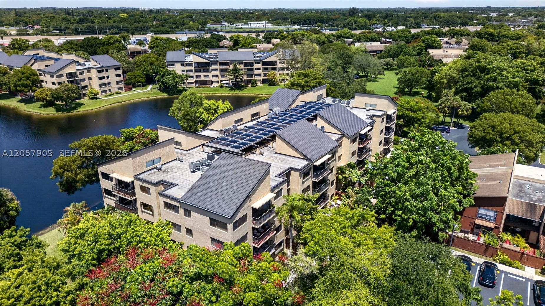 SEC 48 ATRIUMS AT SNAPPER - Residential
