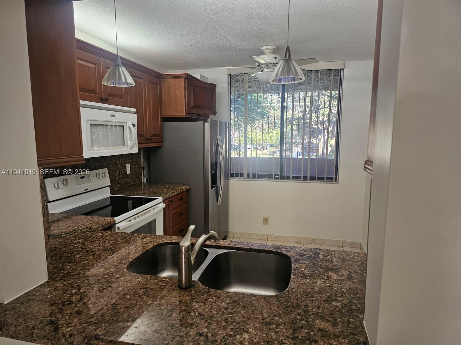 JACARANDA HEIGHTS CONDO - Residential