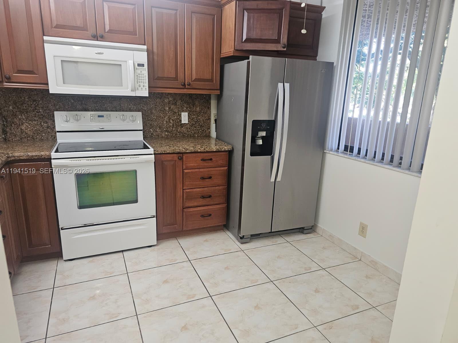 JACARANDA HEIGHTS CONDO - Residential