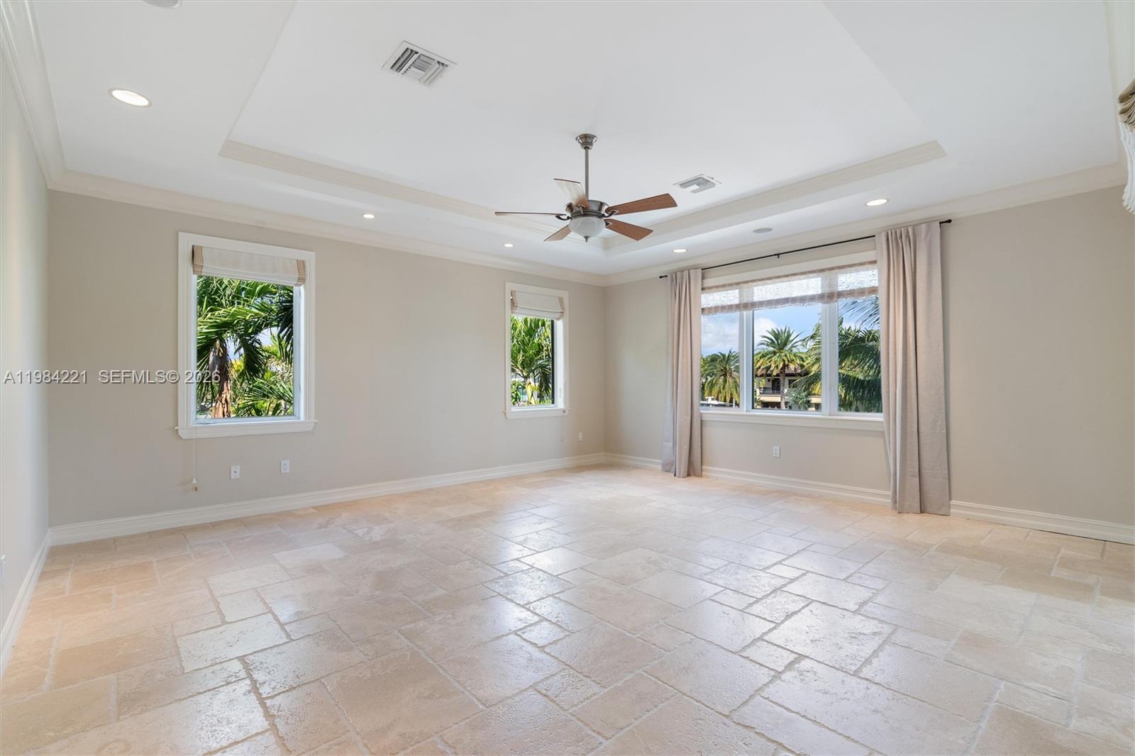 RIO VISTA ISLES - Residential