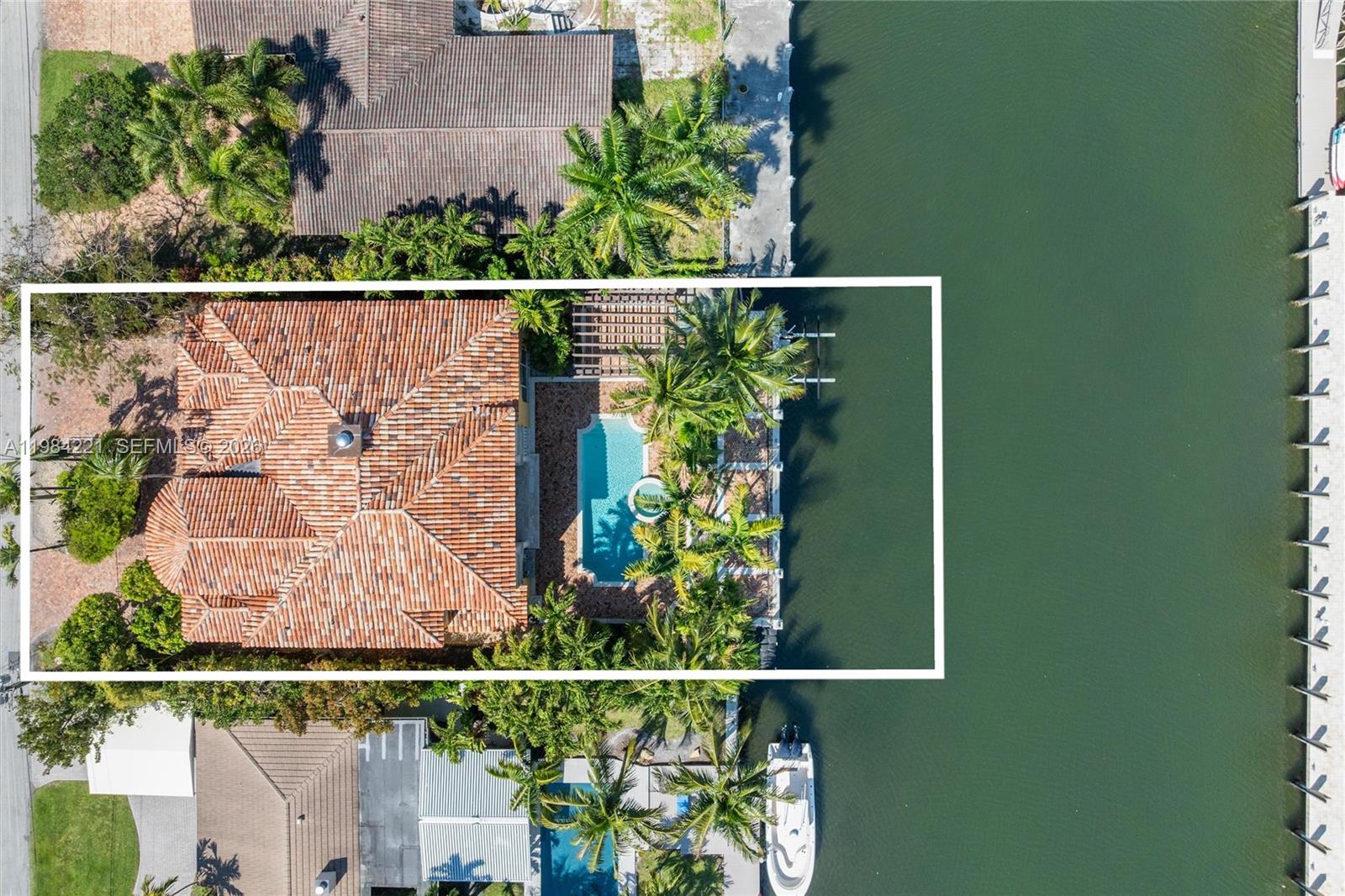 RIO VISTA ISLES - Residential