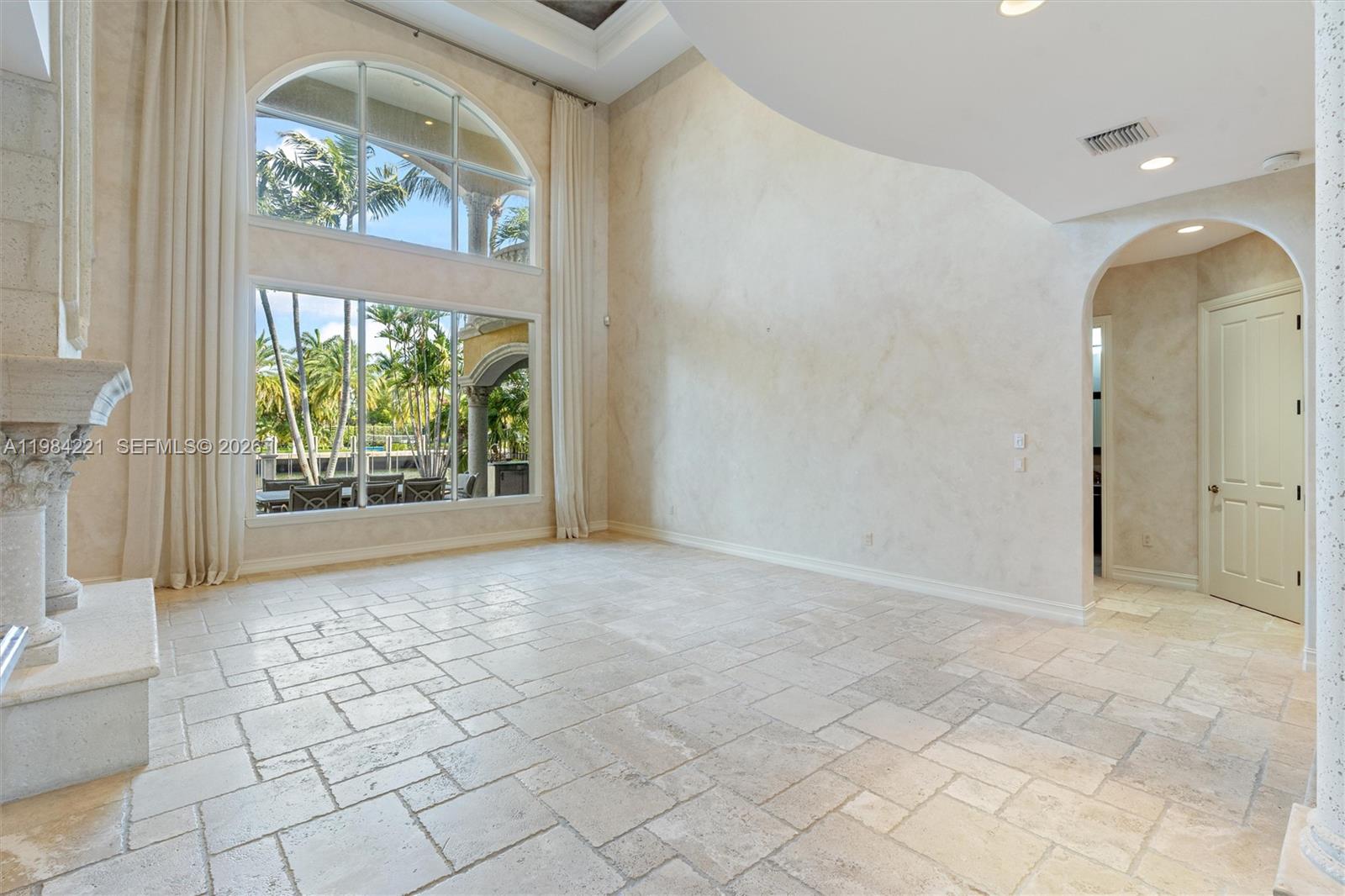 RIO VISTA ISLES - Residential