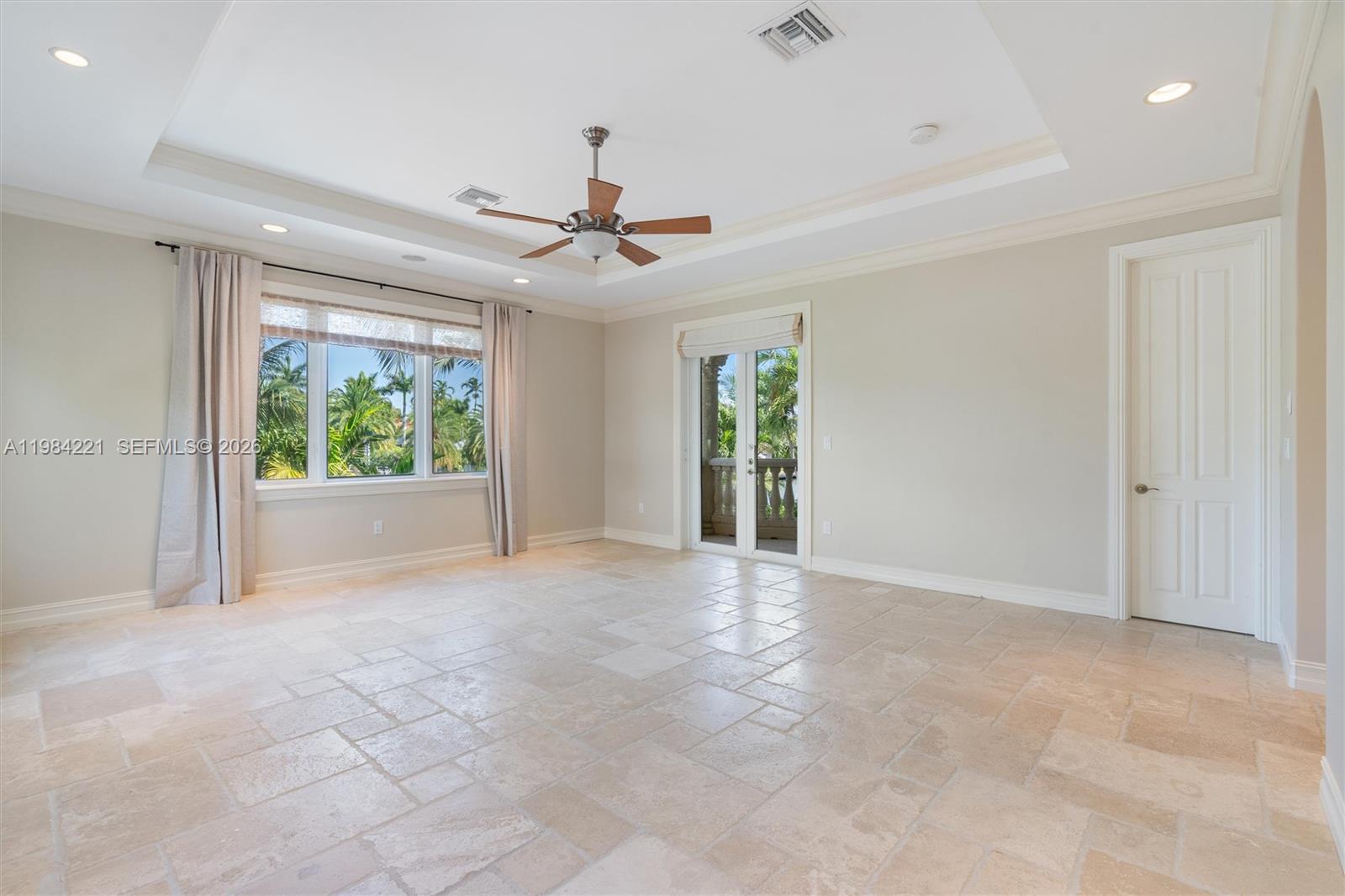 RIO VISTA ISLES - Residential