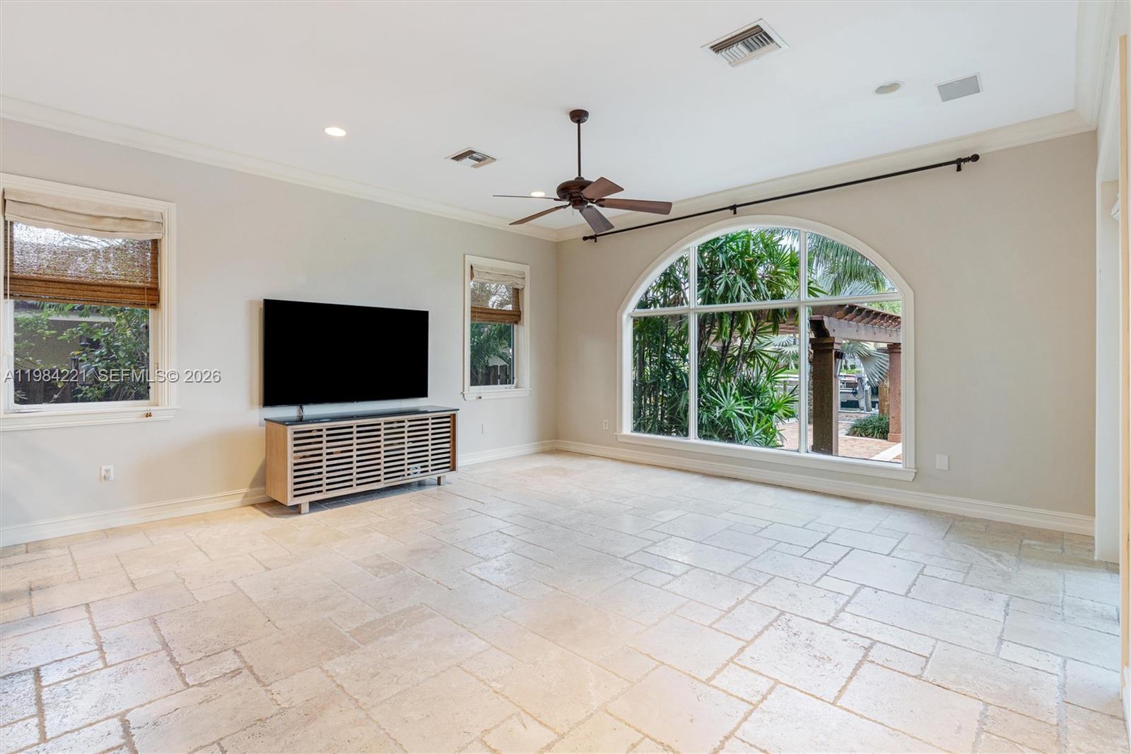 RIO VISTA ISLES - Residential