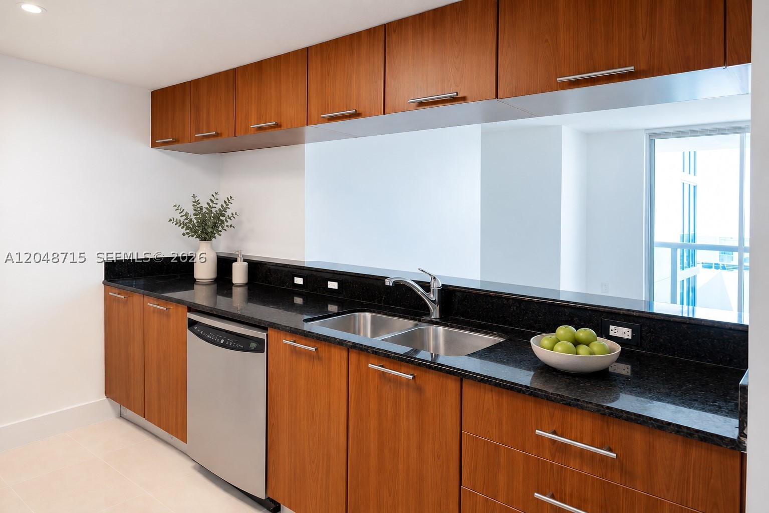 1800 CLUB CONDO - Residential
