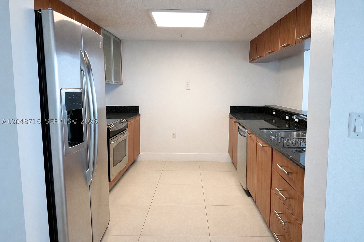 1800 CLUB CONDO - Residential