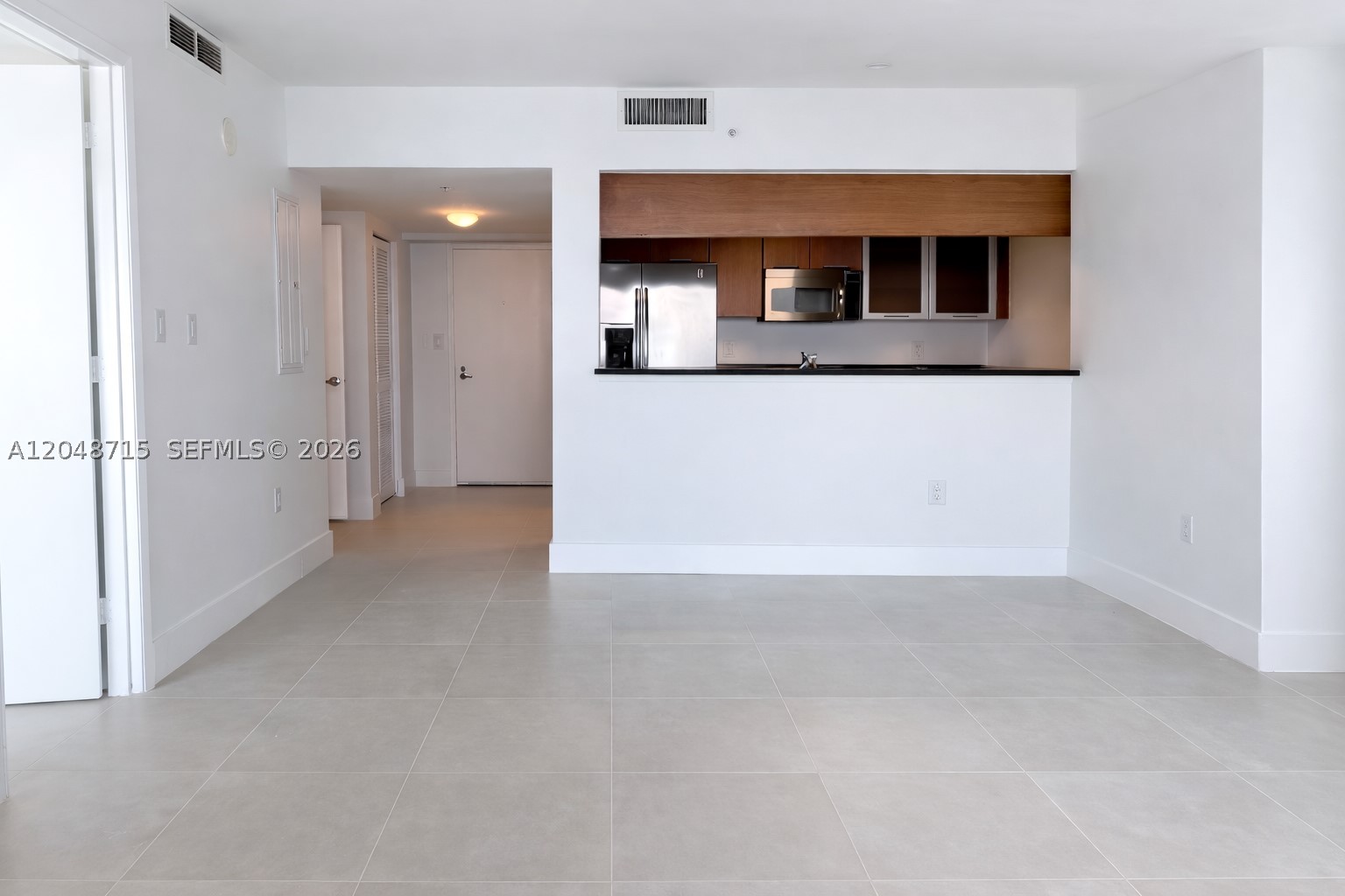 1800 CLUB CONDO - Residential