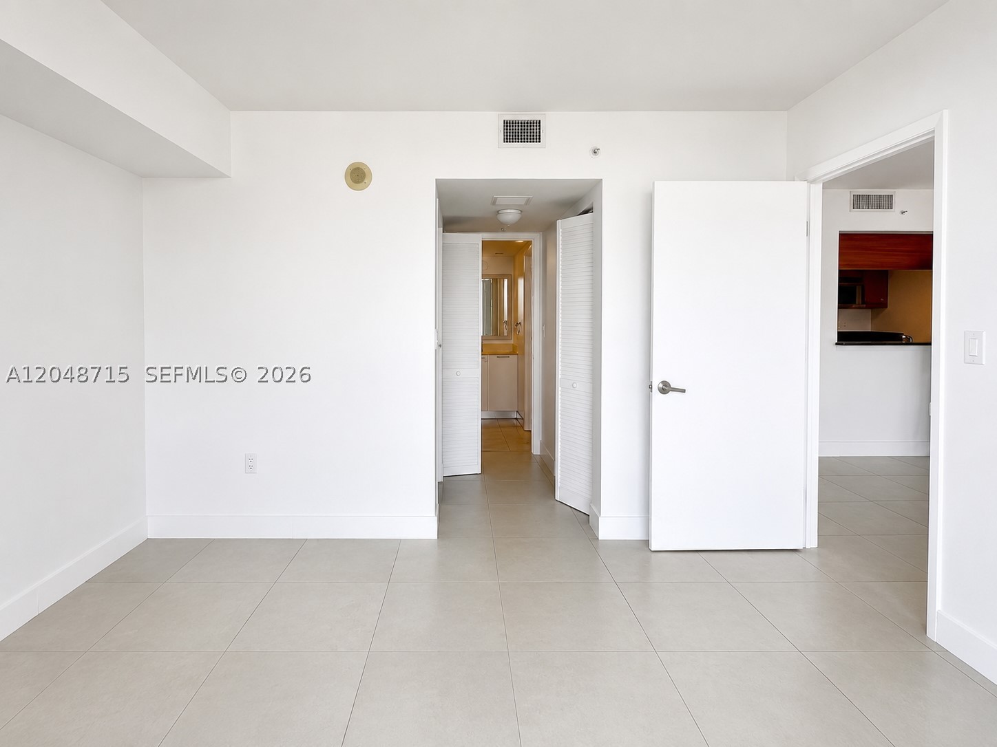 1800 CLUB CONDO - Residential