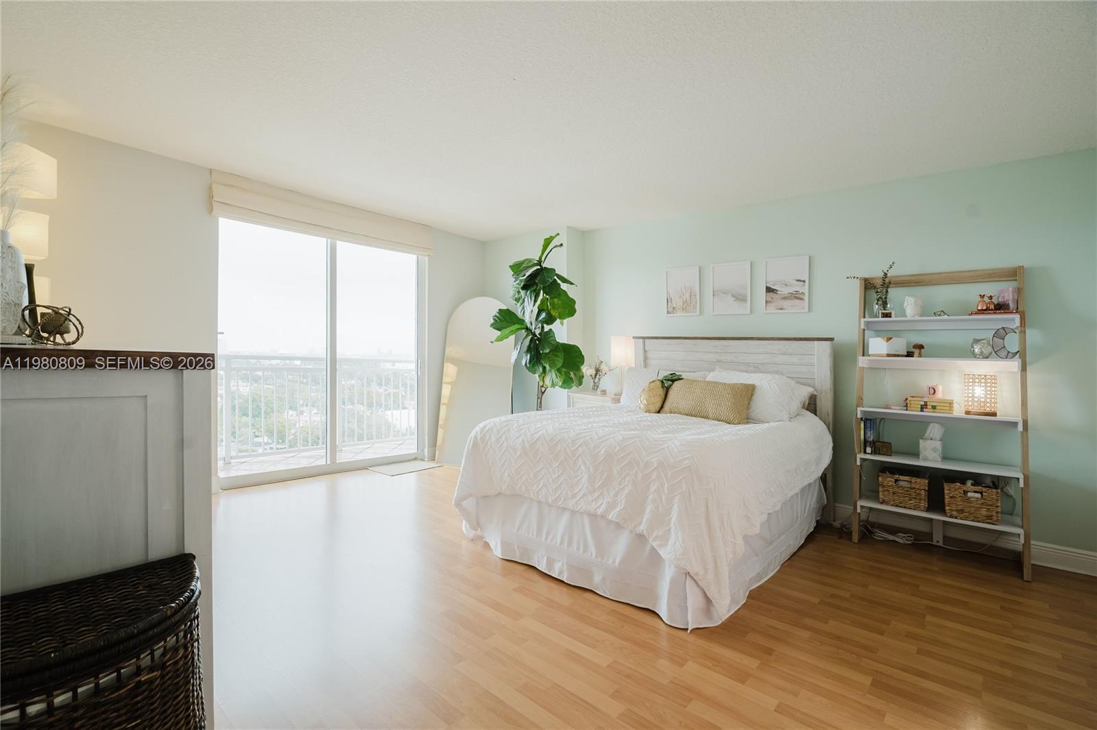 THE ASTON CONDO - Residential Lease